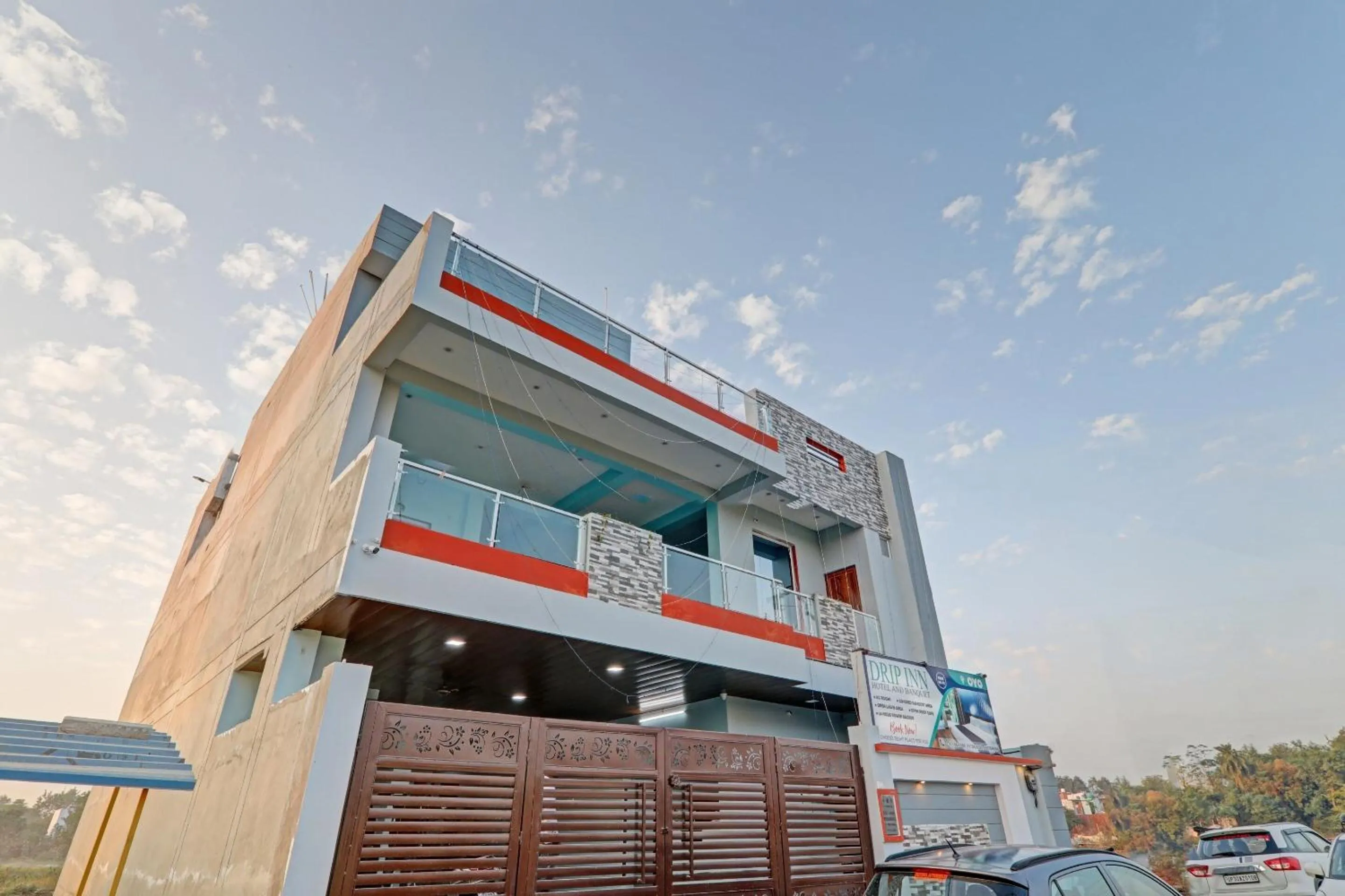 Facade/entrance in Hotel O Drip Inn