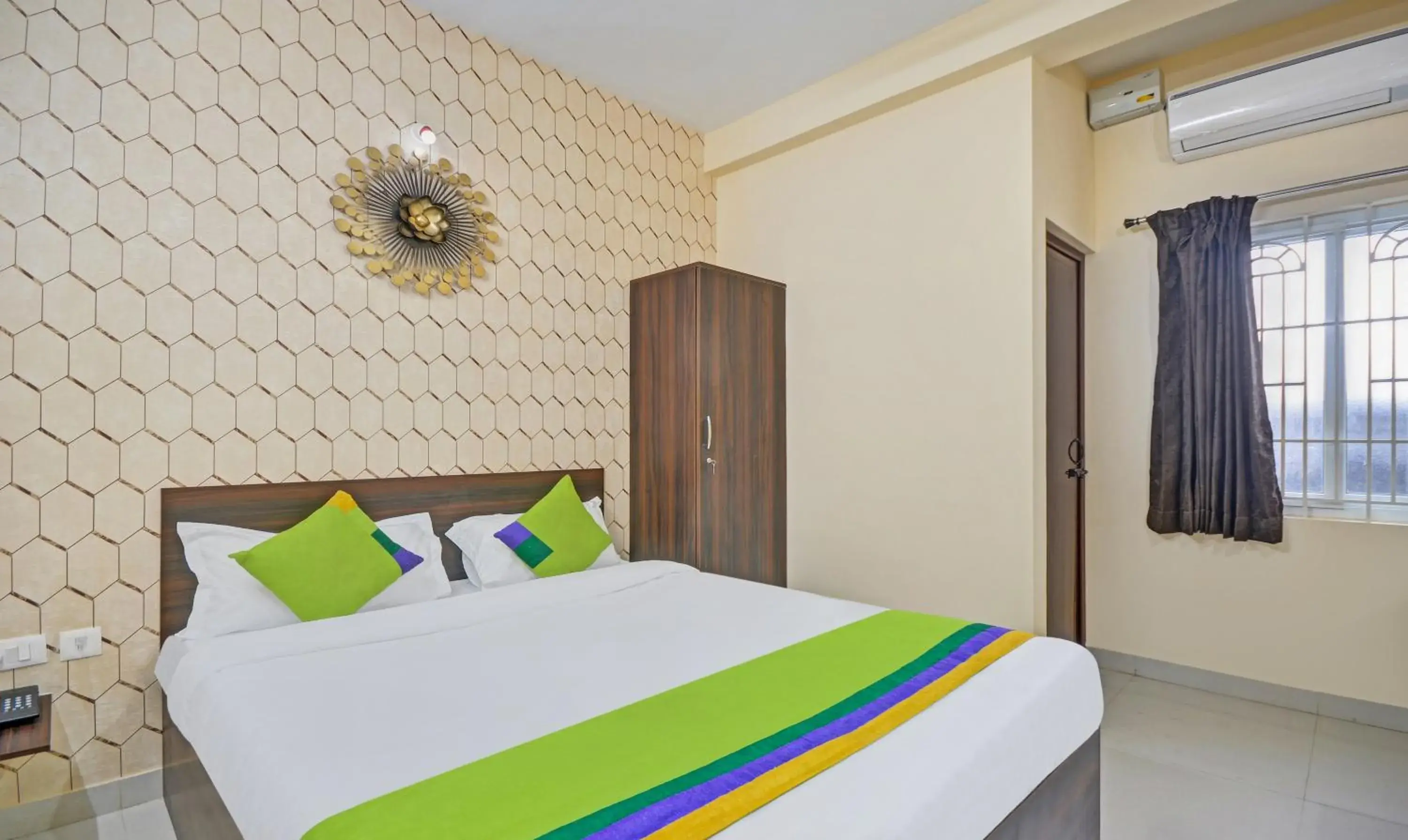Bedroom, Bed in Treebo Everest Residency Tidel Park, 15 Mins From Coimbatore International Airport Bedroom, Bed in Treebo Everest Residency Tidel Park, 15 Mins From Coimbatore International Airport