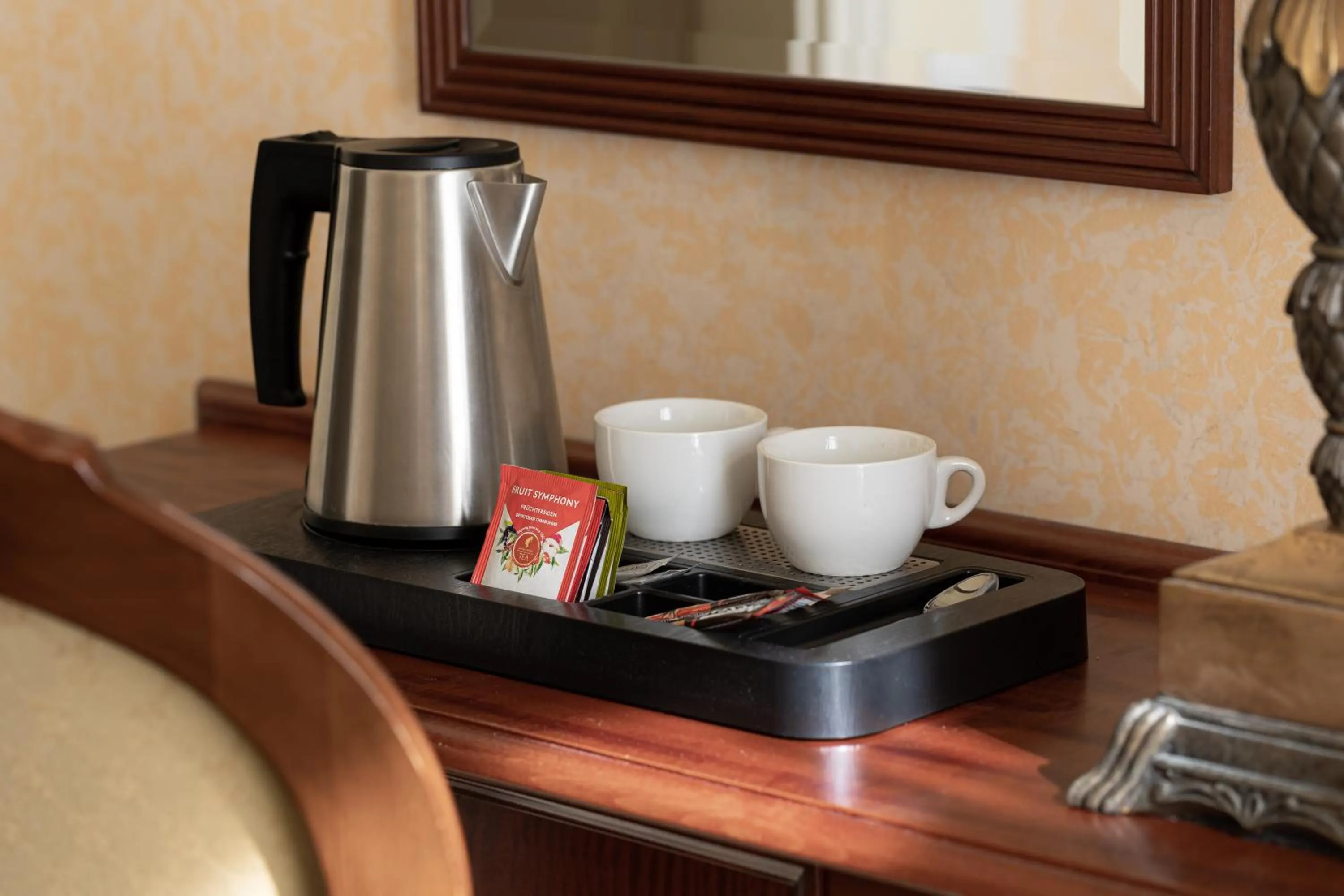 Coffee/tea facilities in Humboldt Park Hotel & Spa