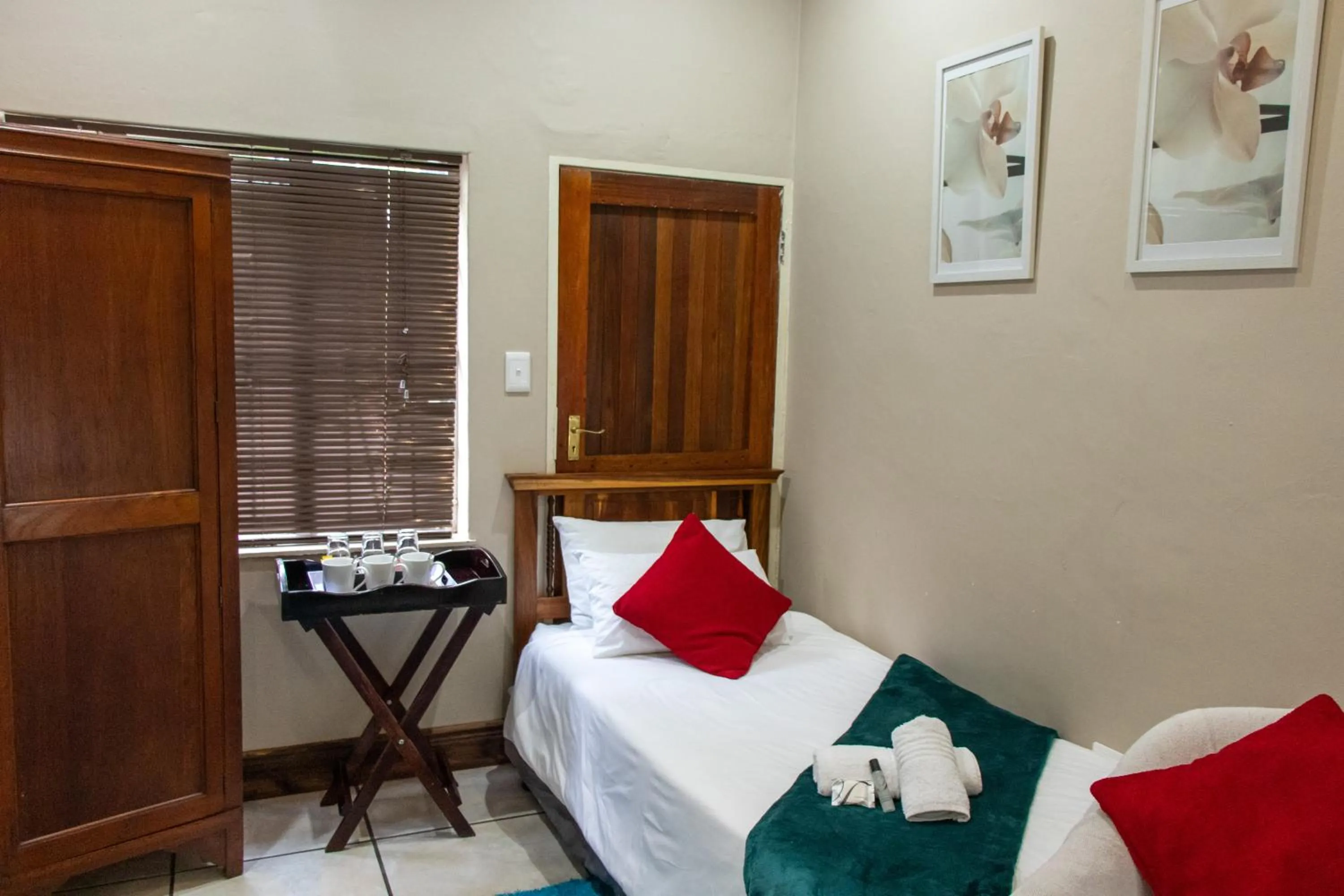 Bed in Riverbank Lodge