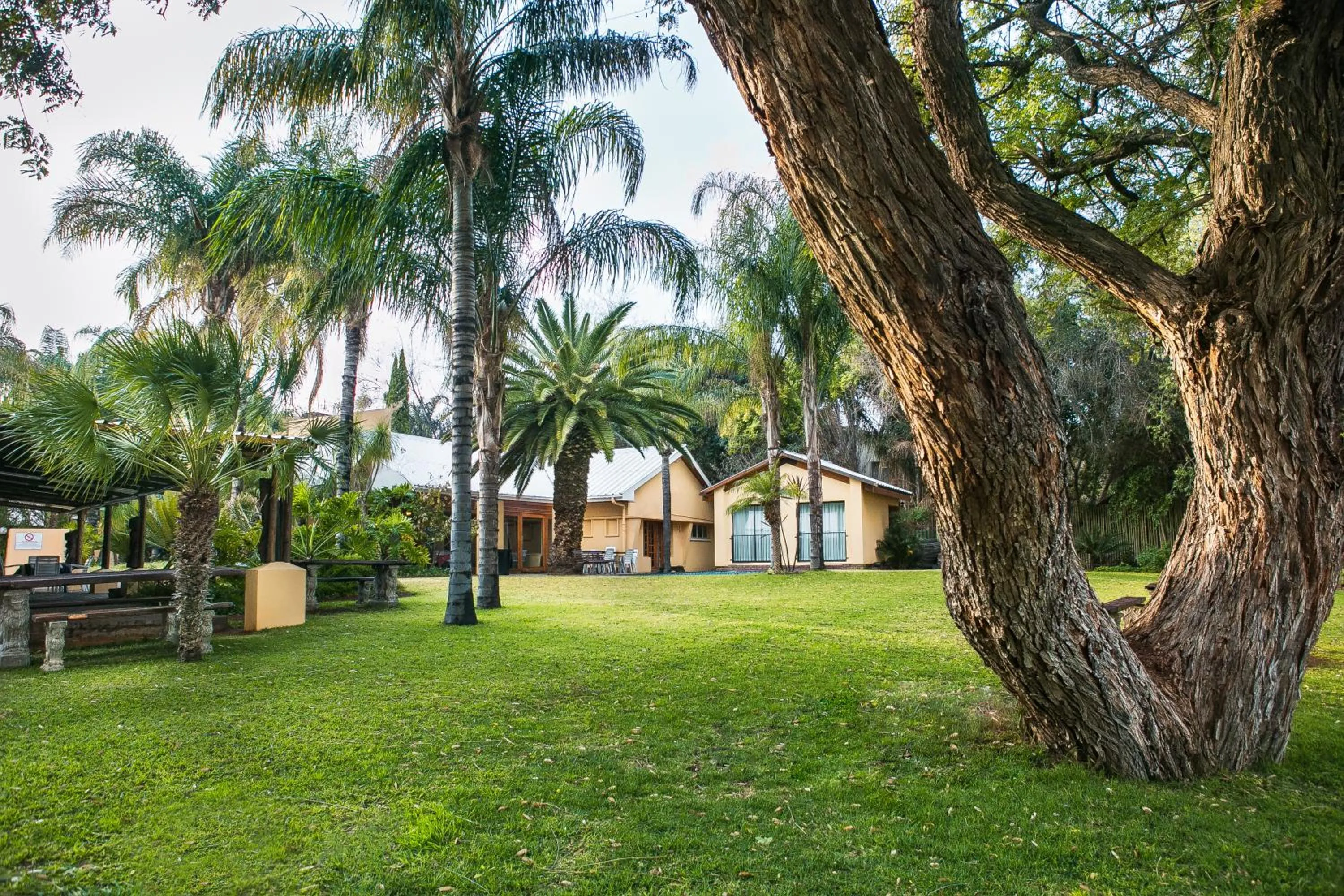 Property building in Riverbank Lodge