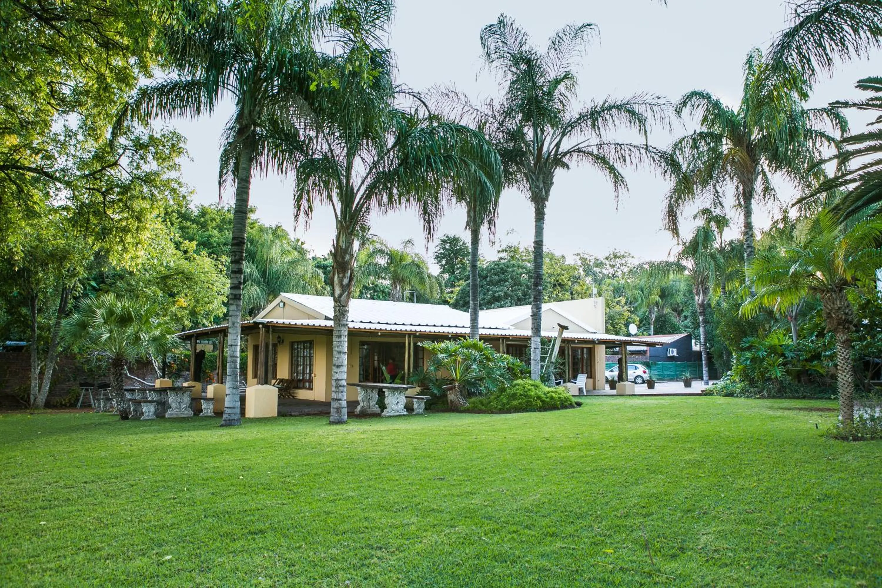Garden in Riverbank Lodge