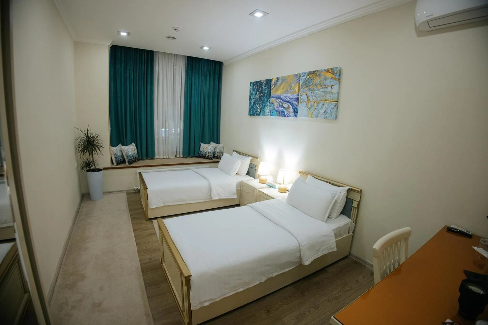 Bed in Like INN Hotel