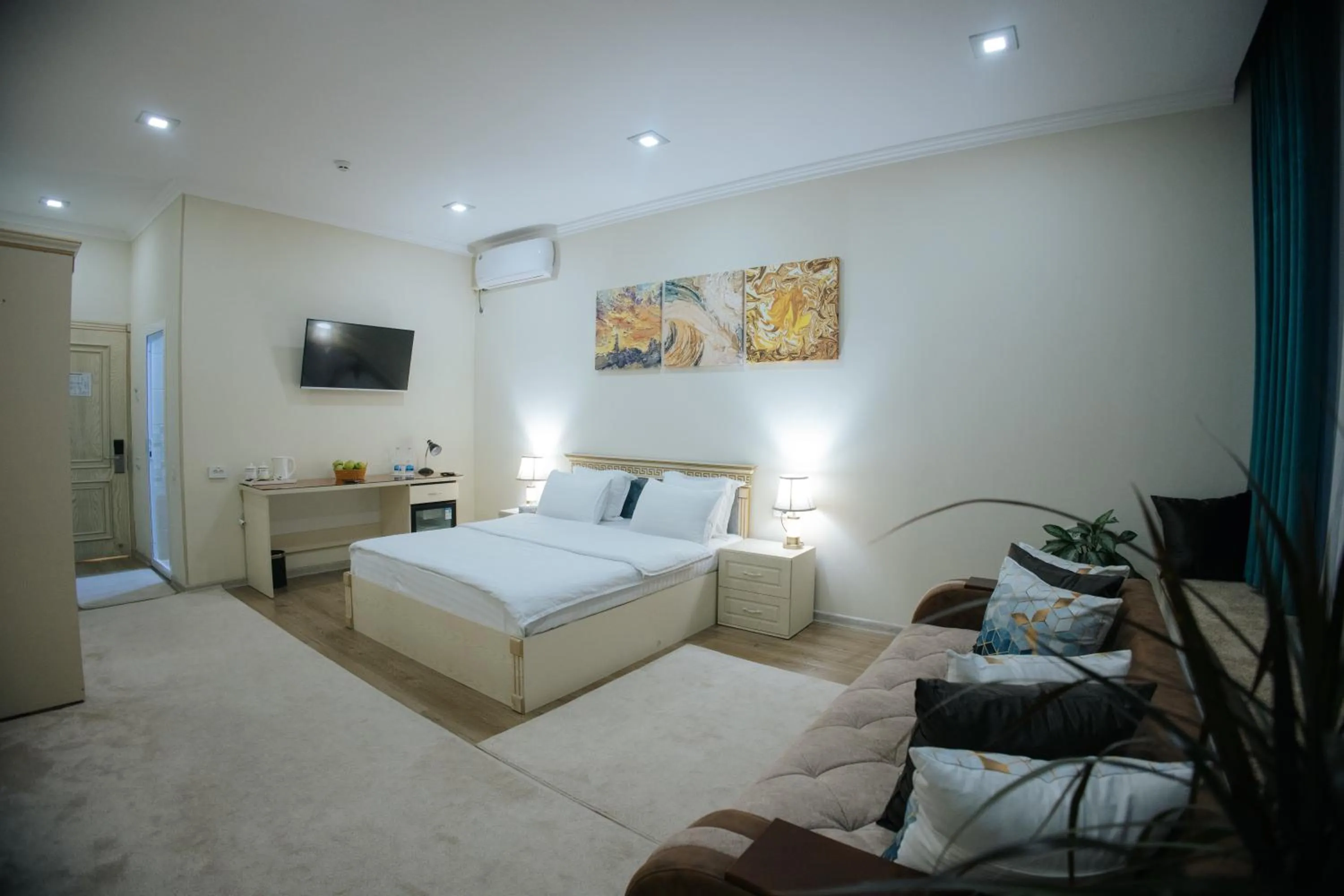 Bed in Like INN Hotel