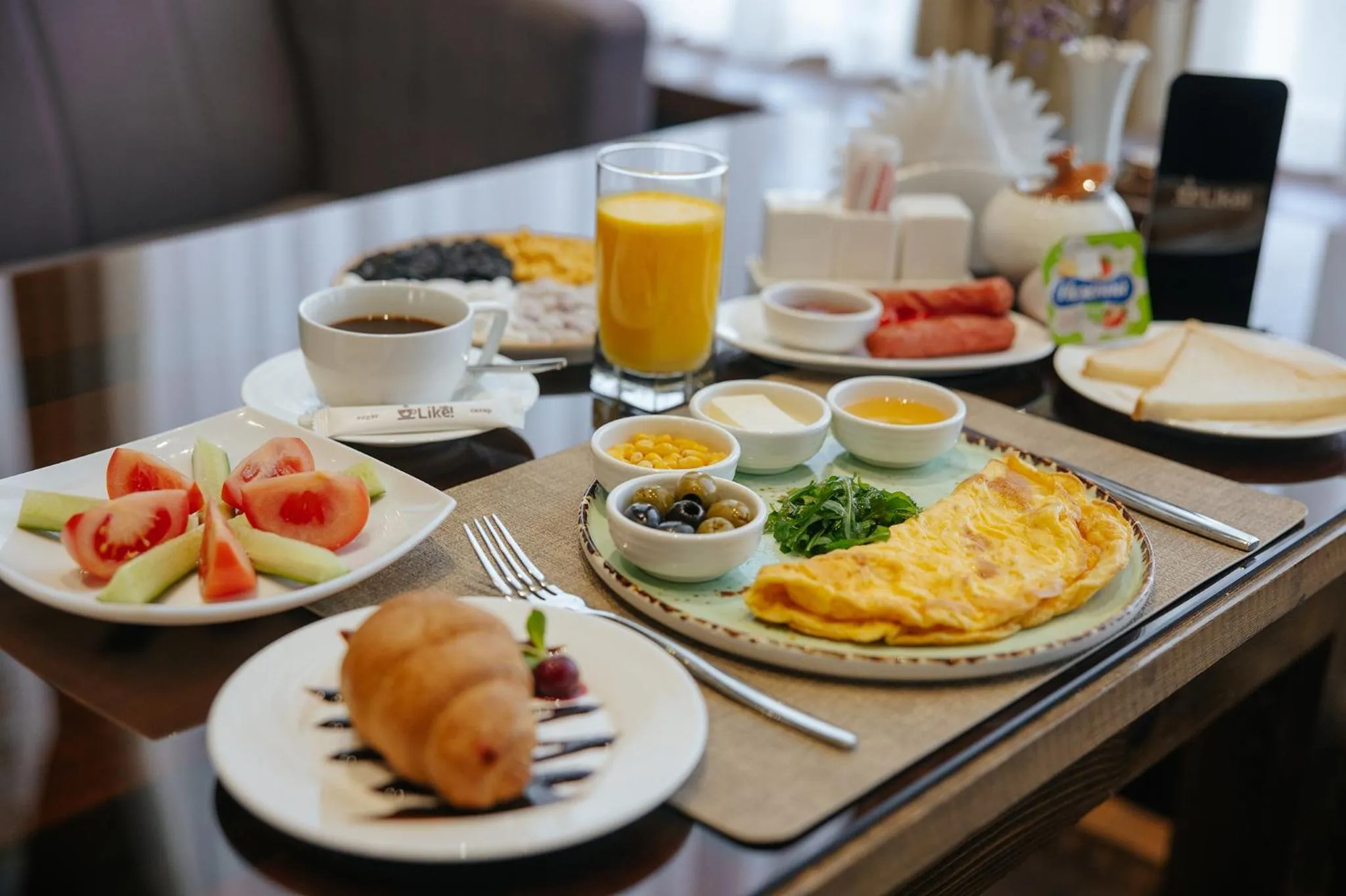 Breakfast in Like INN Hotel