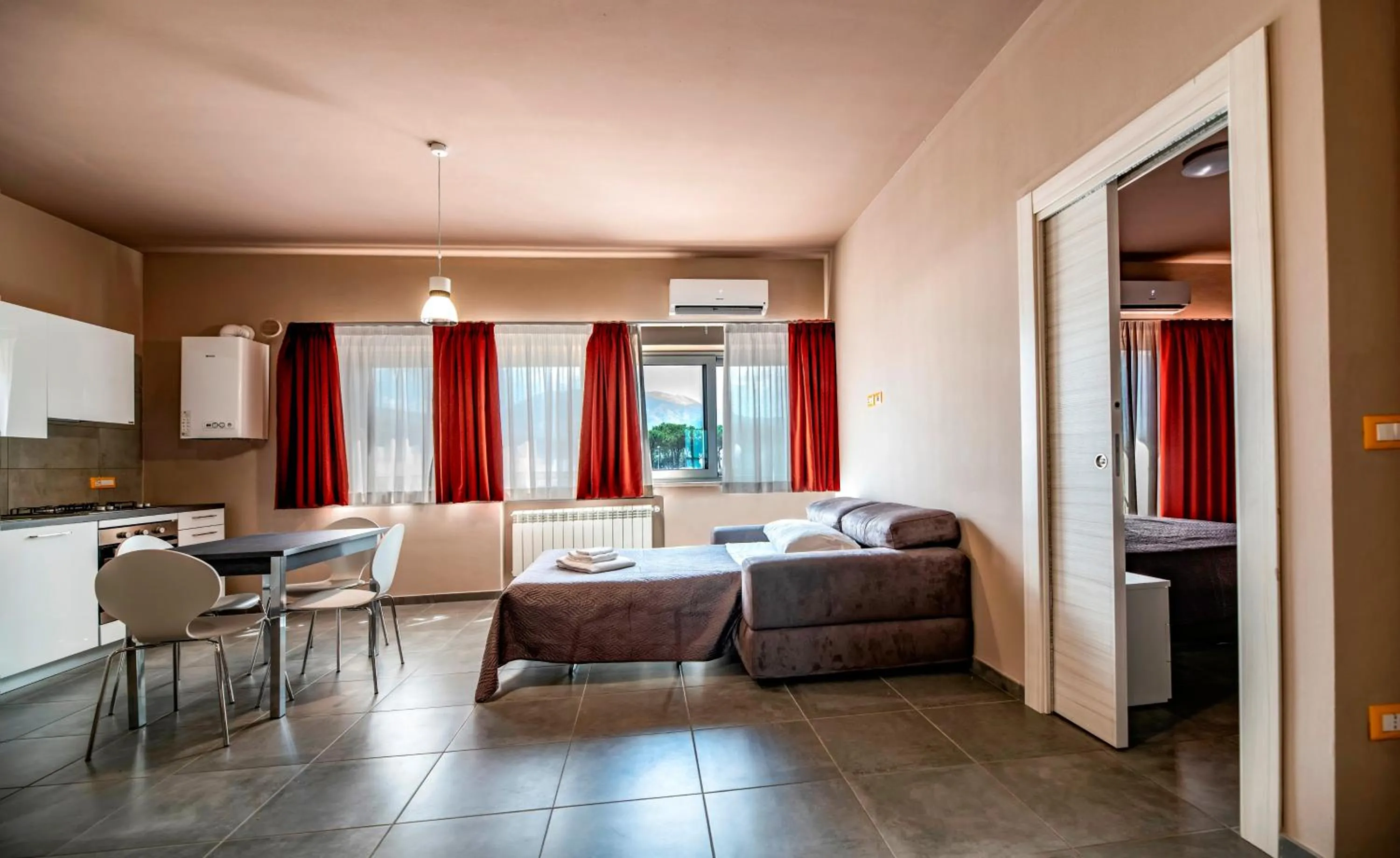 Photo of the whole room in Eracle Hotel