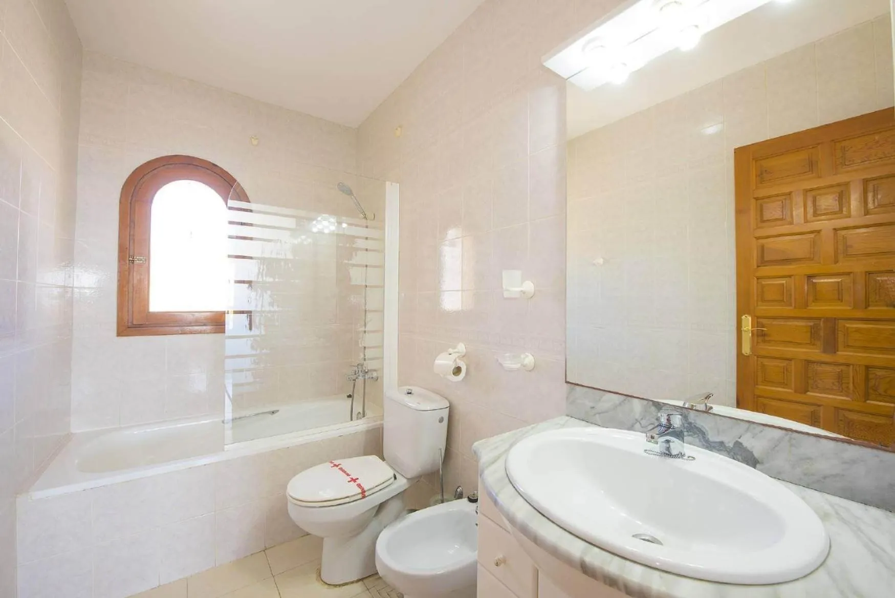 Bathroom in Villa Cactus - PlusHolidays