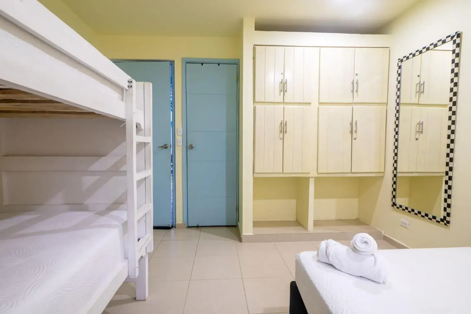Family Room with Private Bathroom in San Felicin Hostel Family Room with Private Bathroom in San Felicin Hostel