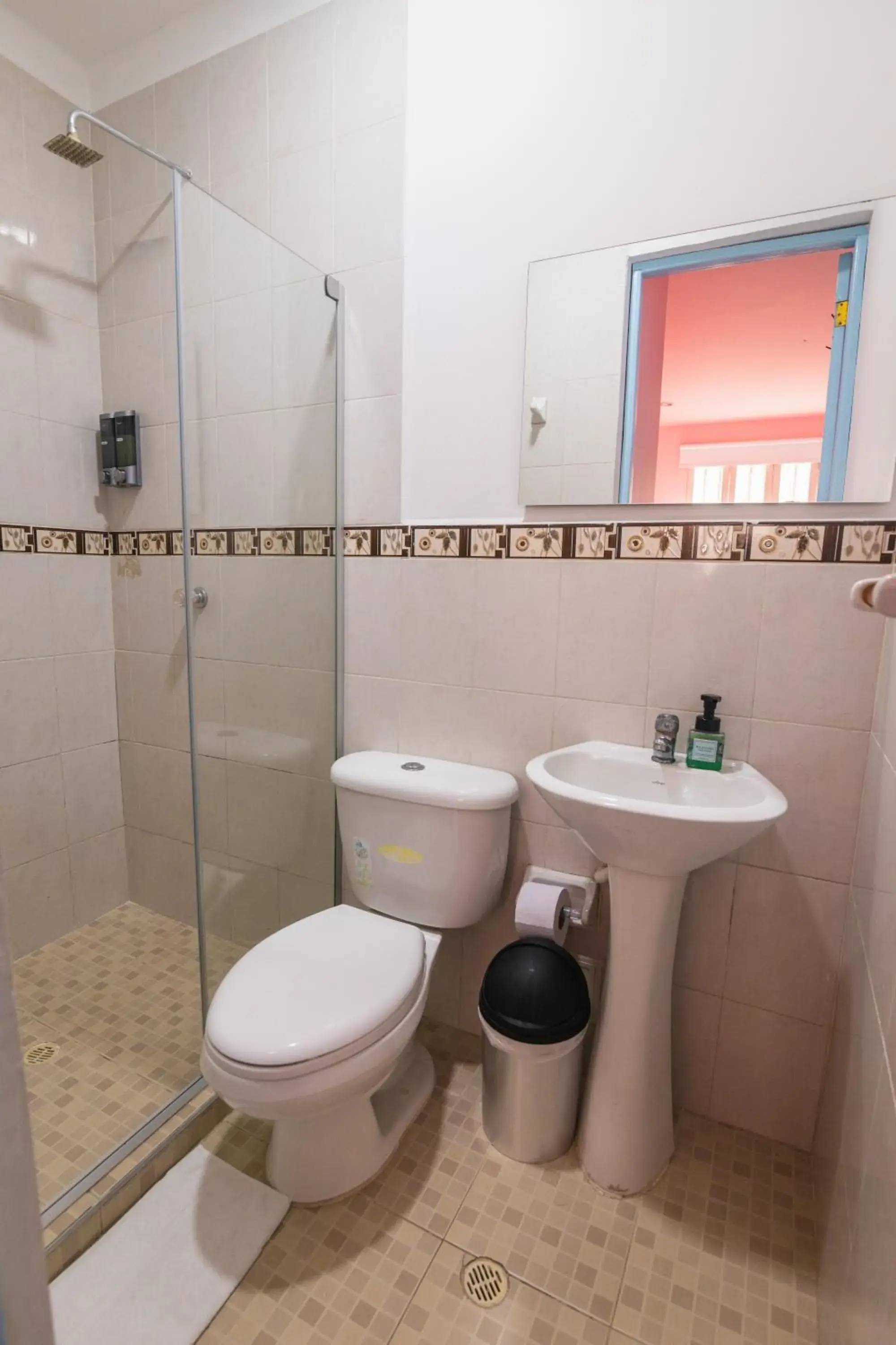 Comfort Quadruple Room in San Felicin Hostel Comfort Quadruple Room in San Felicin Hostel