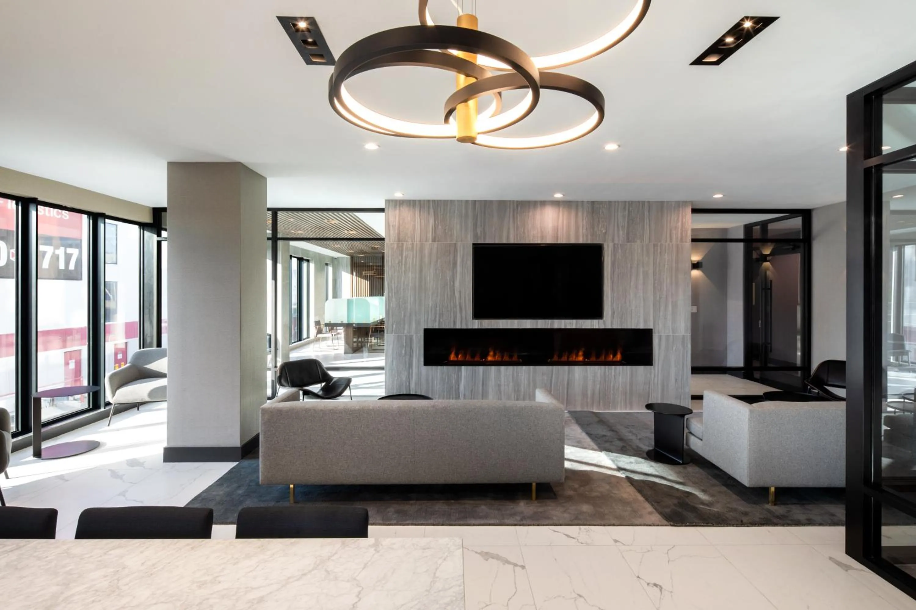 Lounge or bar in Global Luxury Suites at The Arches