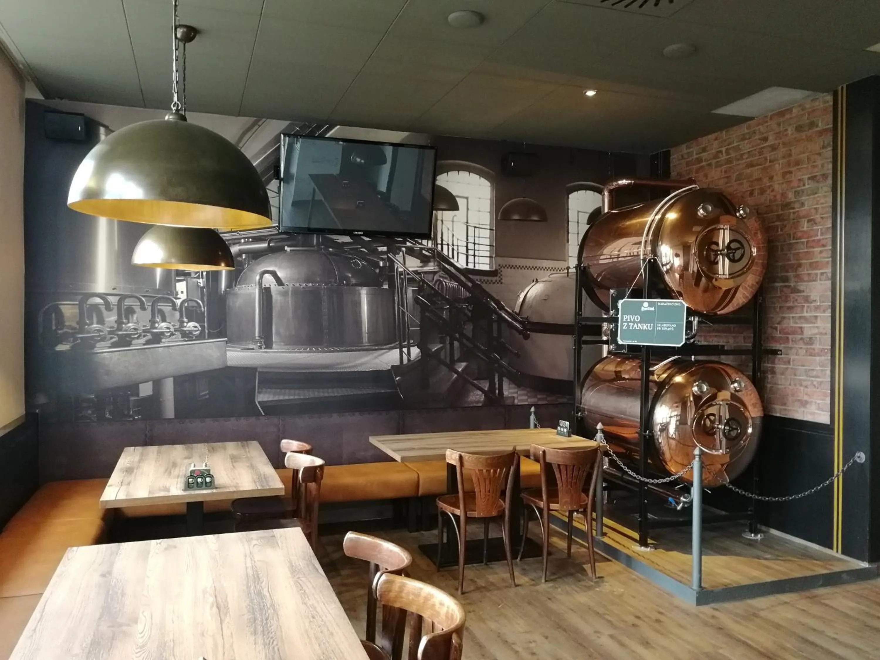 Restaurant/places to eat in Hotel Tulipan Pruhonice