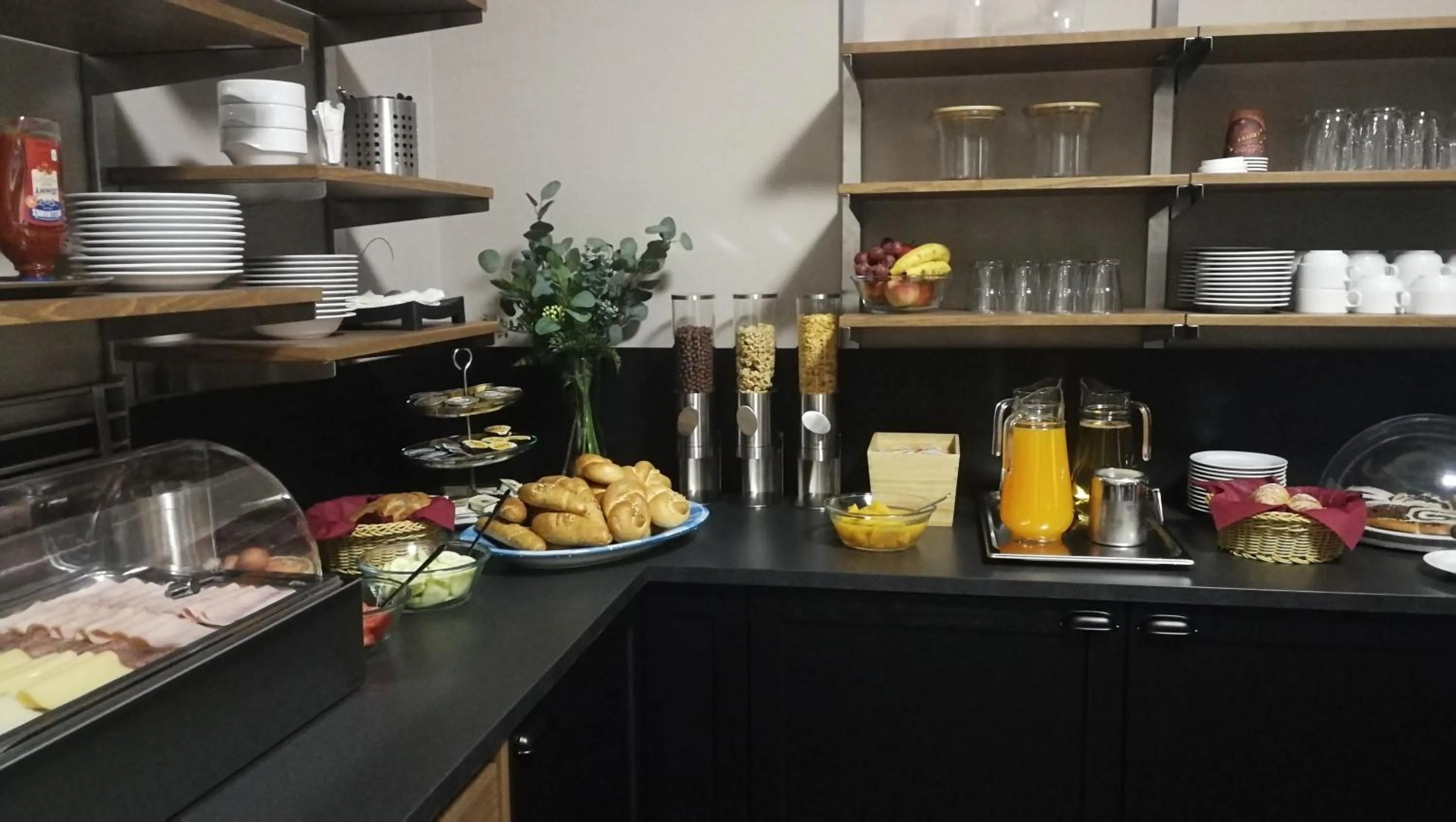 Breakfast in Hotel Tulipan Pruhonice