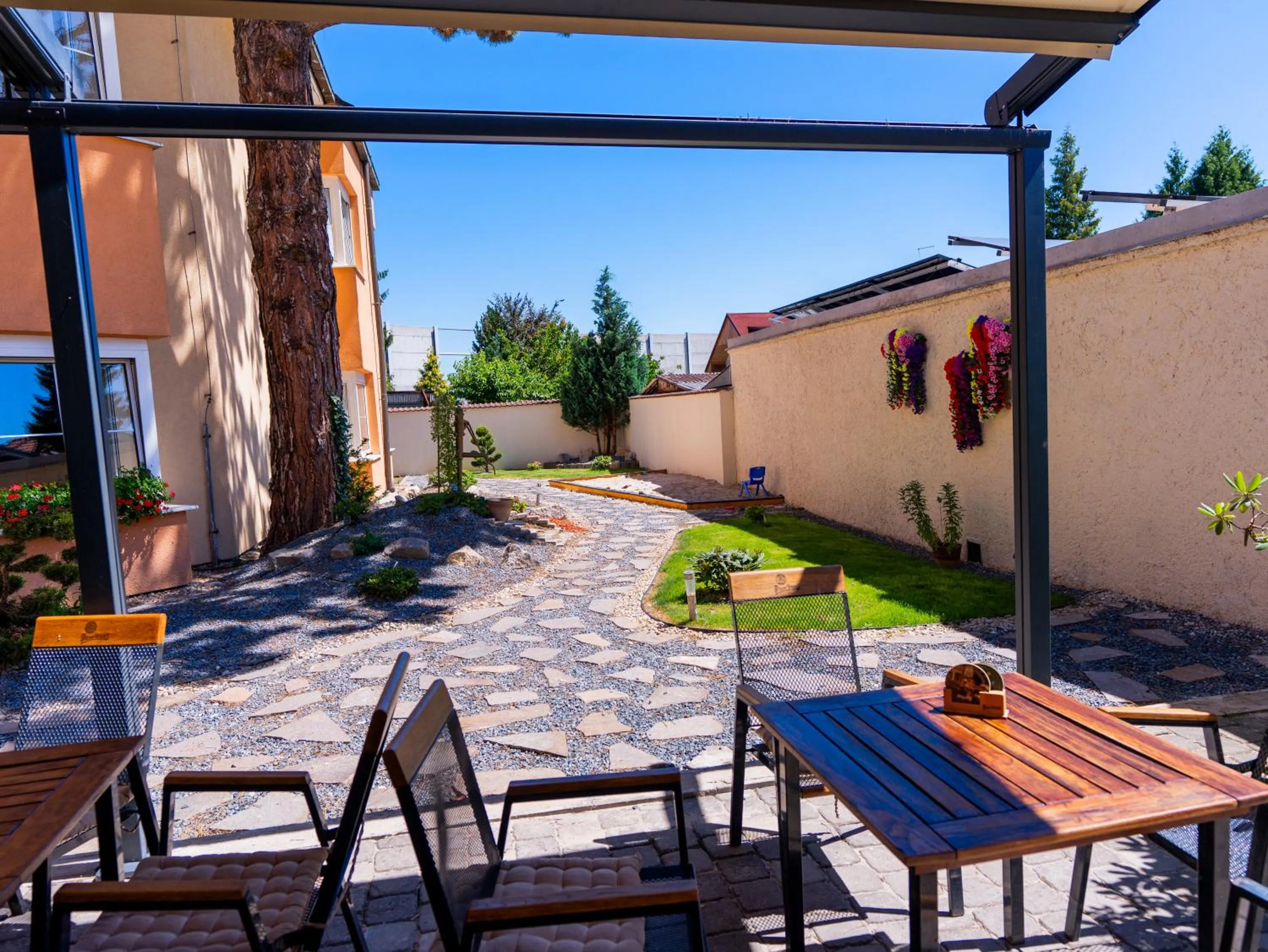 Hotel Tulipan Pruhonice