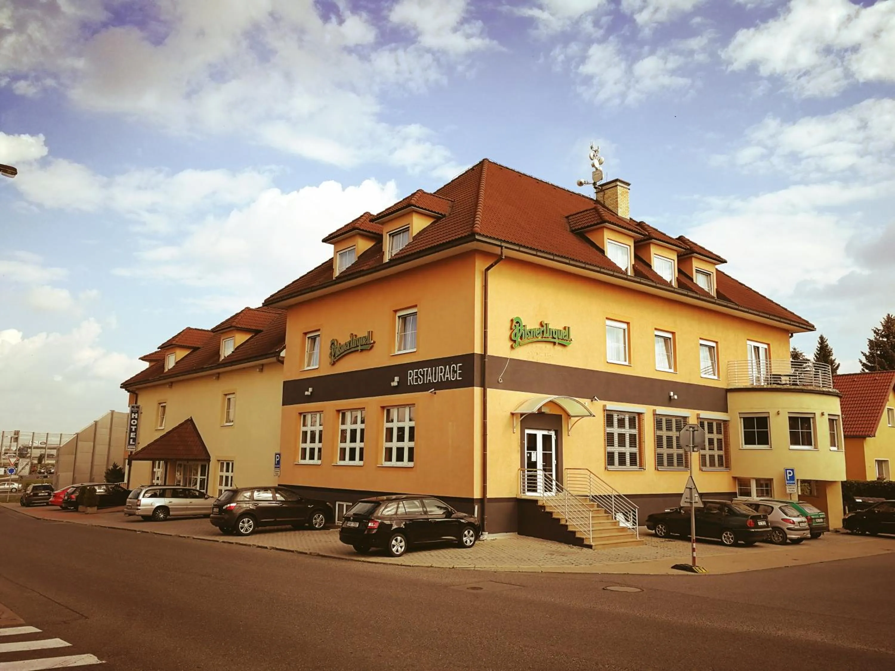 Property building in Hotel Tulipan Pruhonice