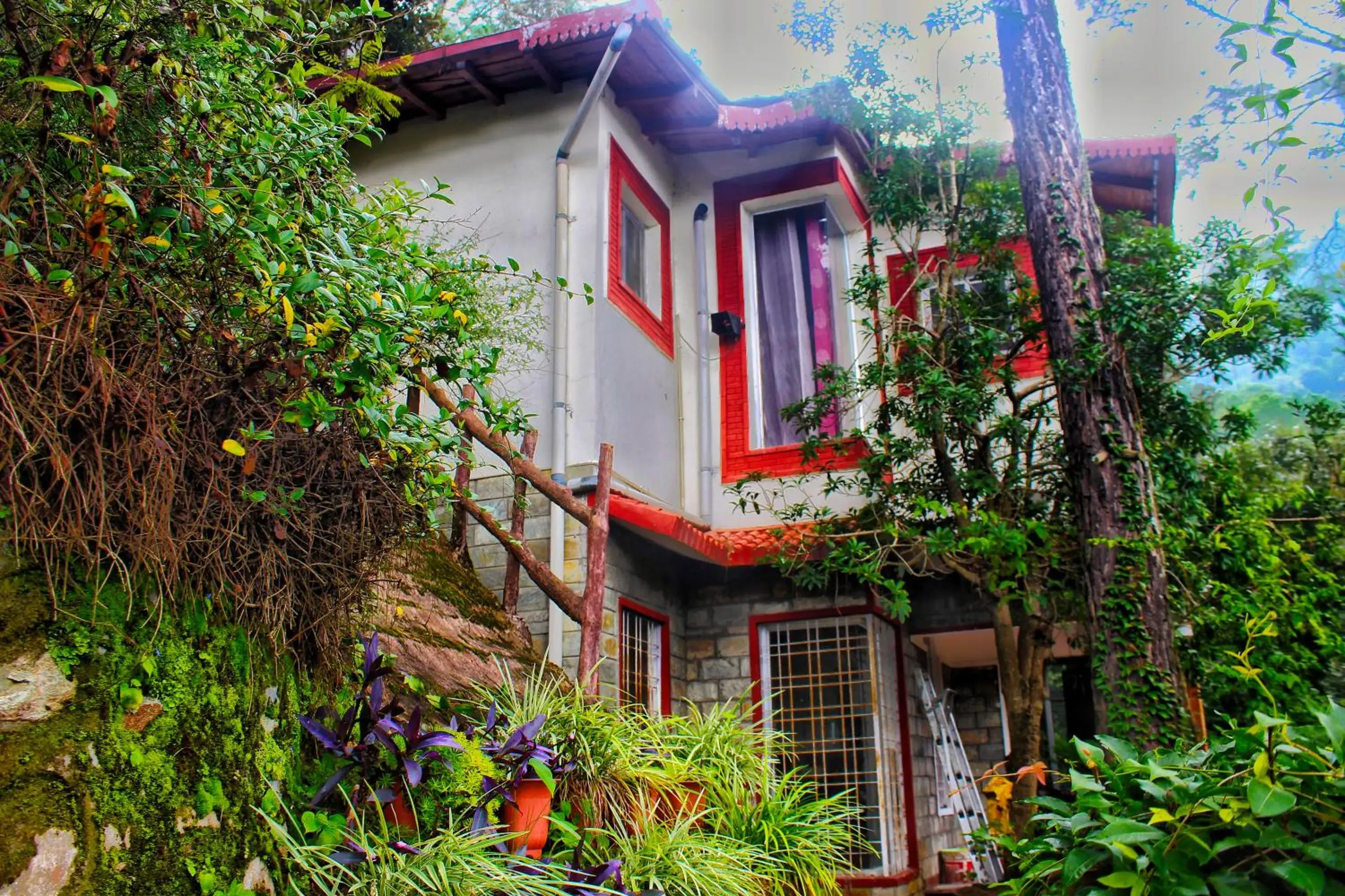Property building in The Canadian Woods Resort Property building in The Canadian Woods Resort