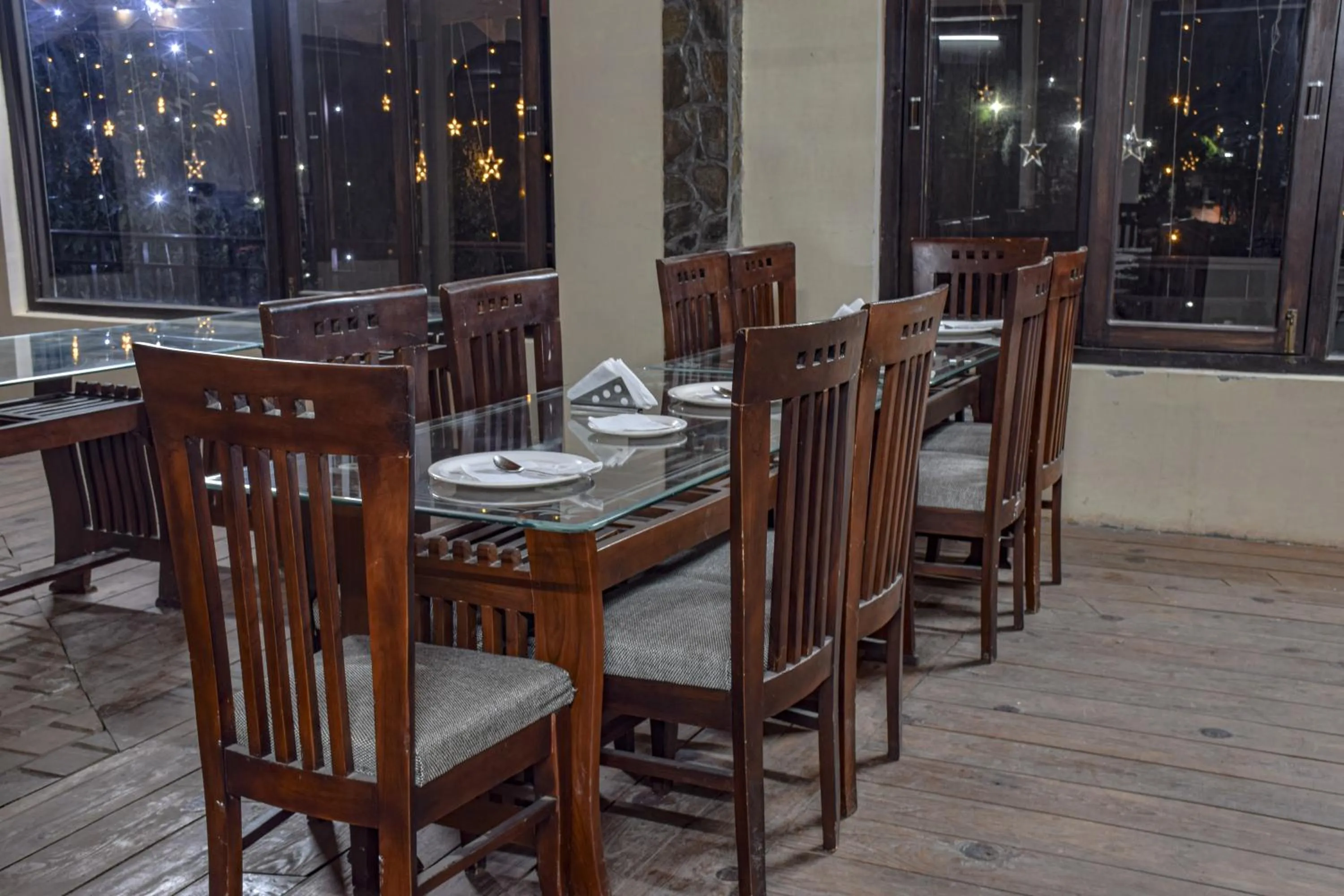 Restaurant/places to eat in The Canadian Woods Resort