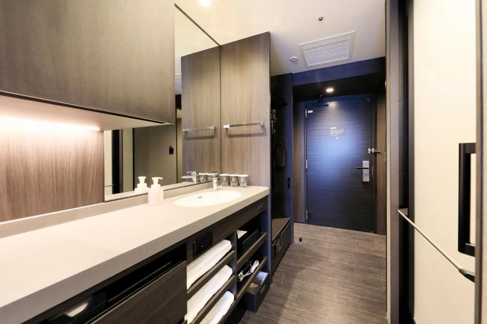 Photo of the whole room in Richmond Hotel Premier Kyoto Shijo Photo of the whole room in Richmond Hotel Premier Kyoto Shijo