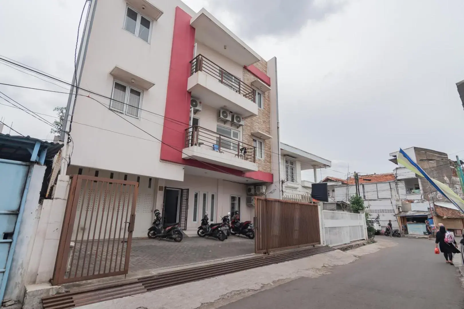 Property building in KoolKost near Alun Alun Kota Bandung 2 - Male Only Property building in KoolKost near Alun Alun Kota Bandung 2 - Male Only