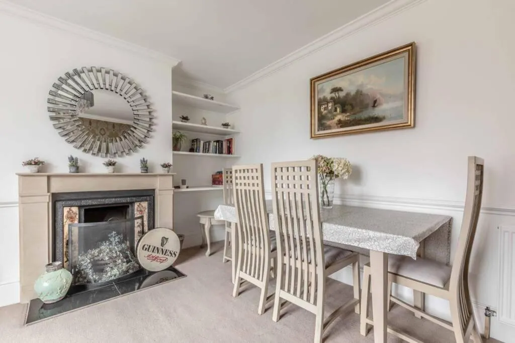 Dining area in Windsor Town Centre Victorian townhouse sleeps 6