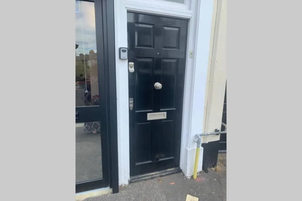 Windsor Town Centre Victorian townhouse sleeps 6