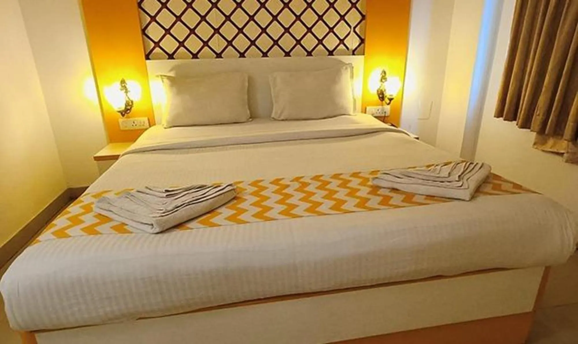 Bed in Via Stalin Pleasant Park - Triplicane