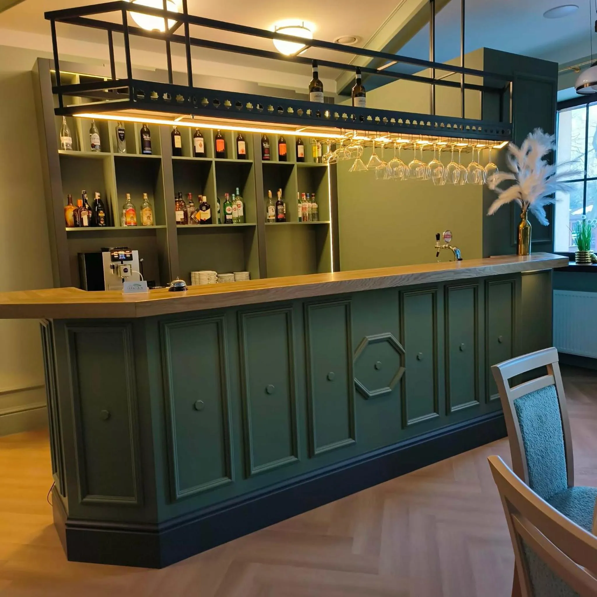 Restaurant/places to eat in Hotel w Dobieszkowie