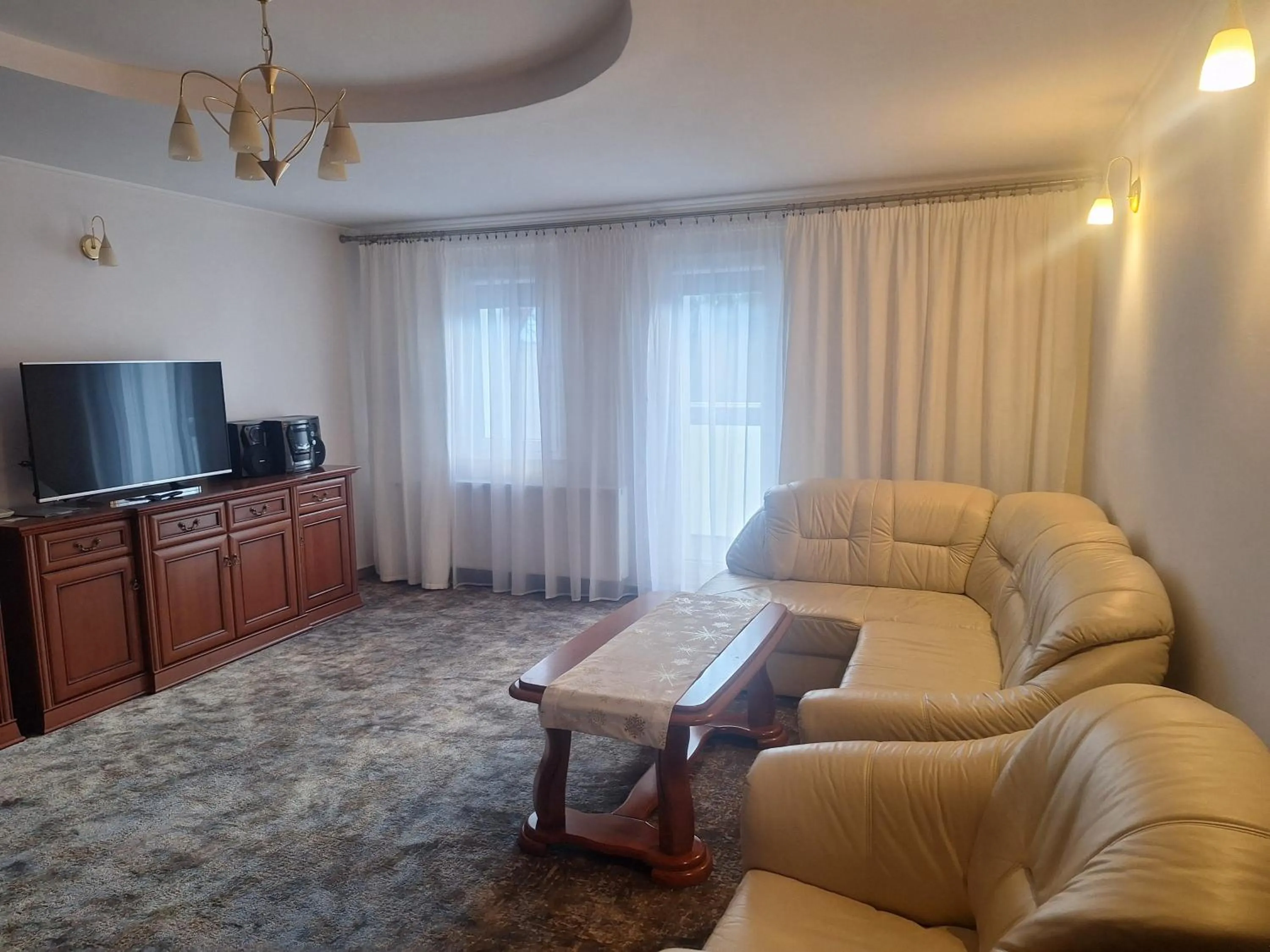 Hotel w Dobieszkowie