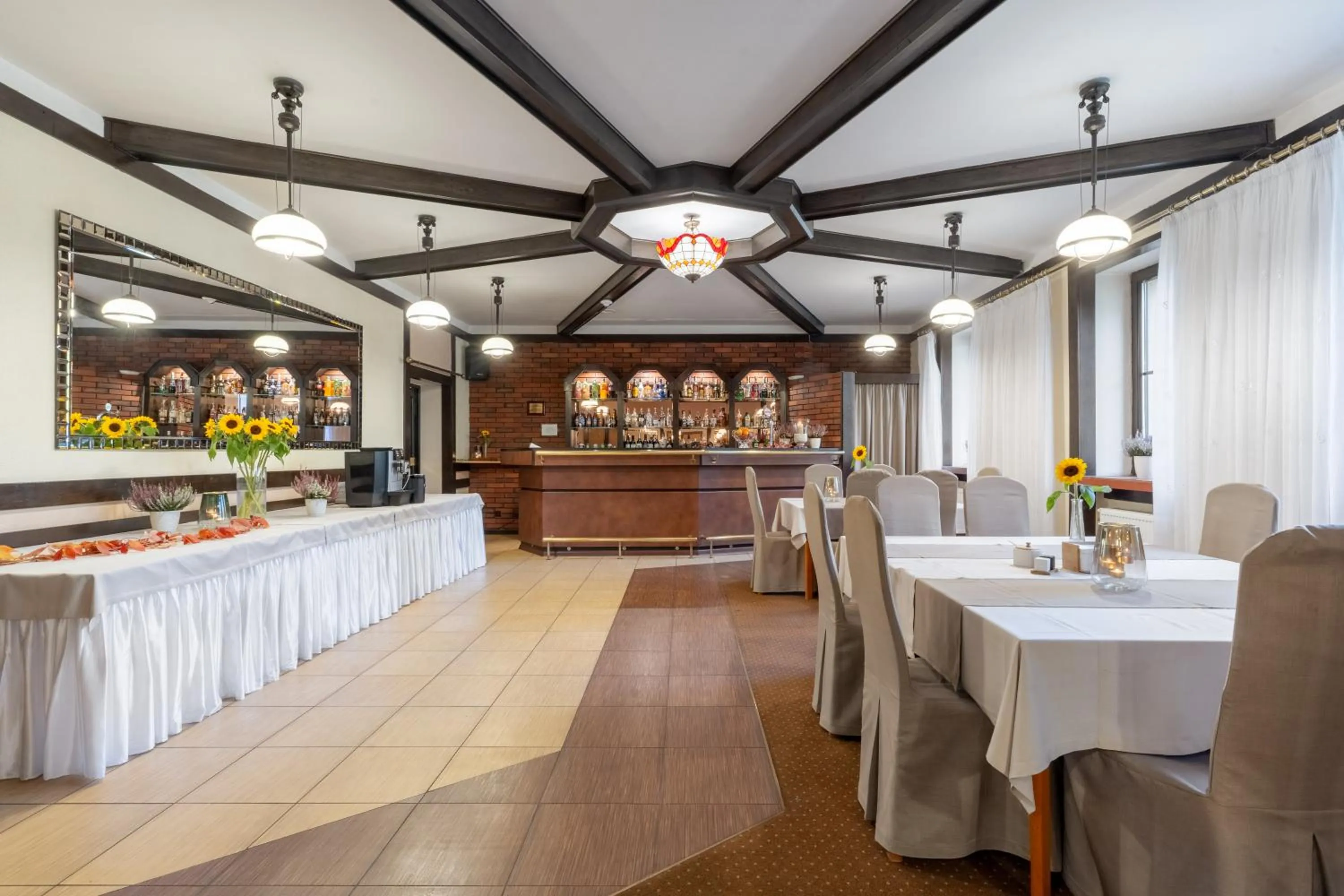 Hotel w Dobieszkowie