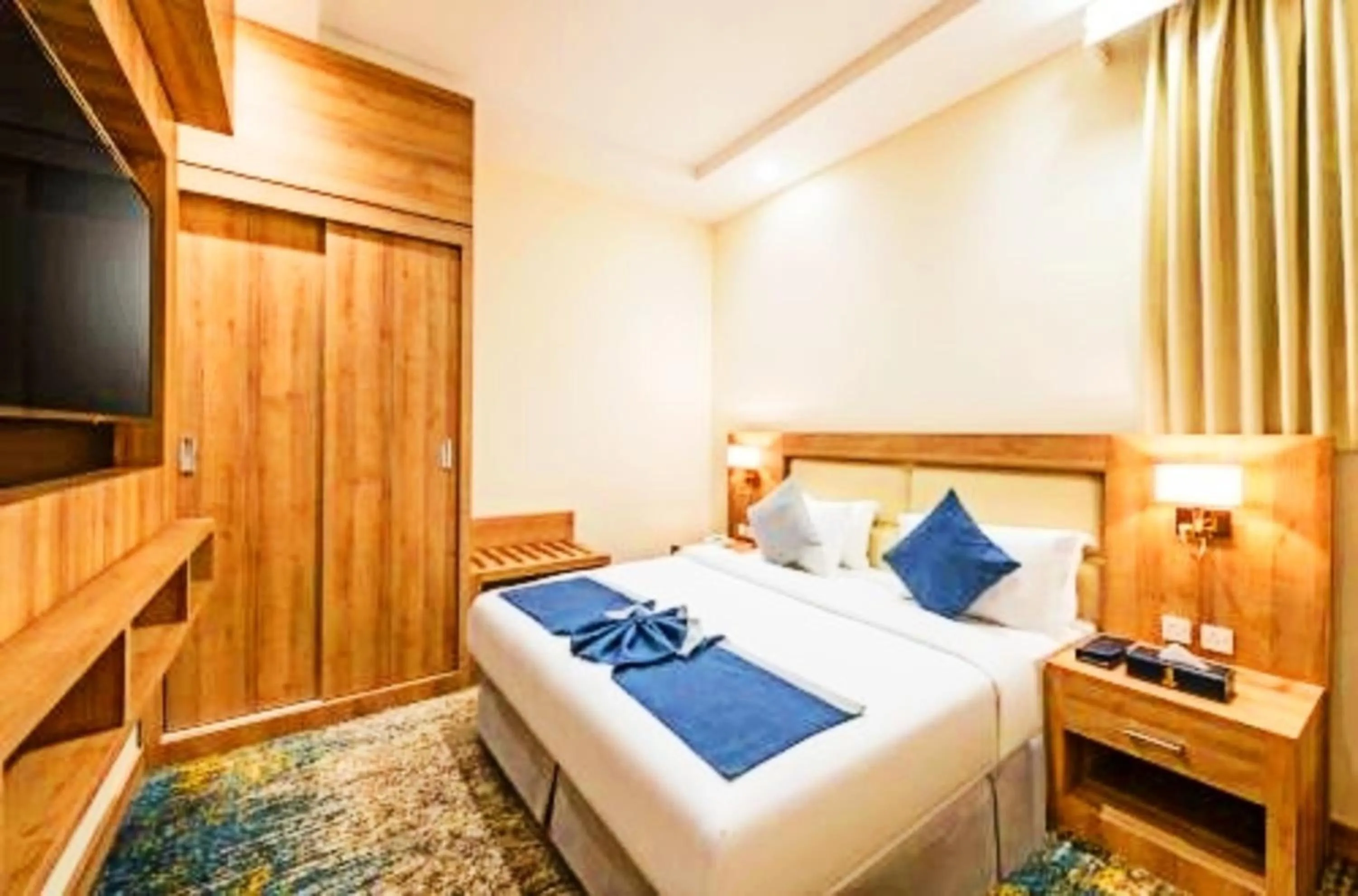 Photo of the whole room, Bed in Sunday Luxury Central formerly Anan hotel