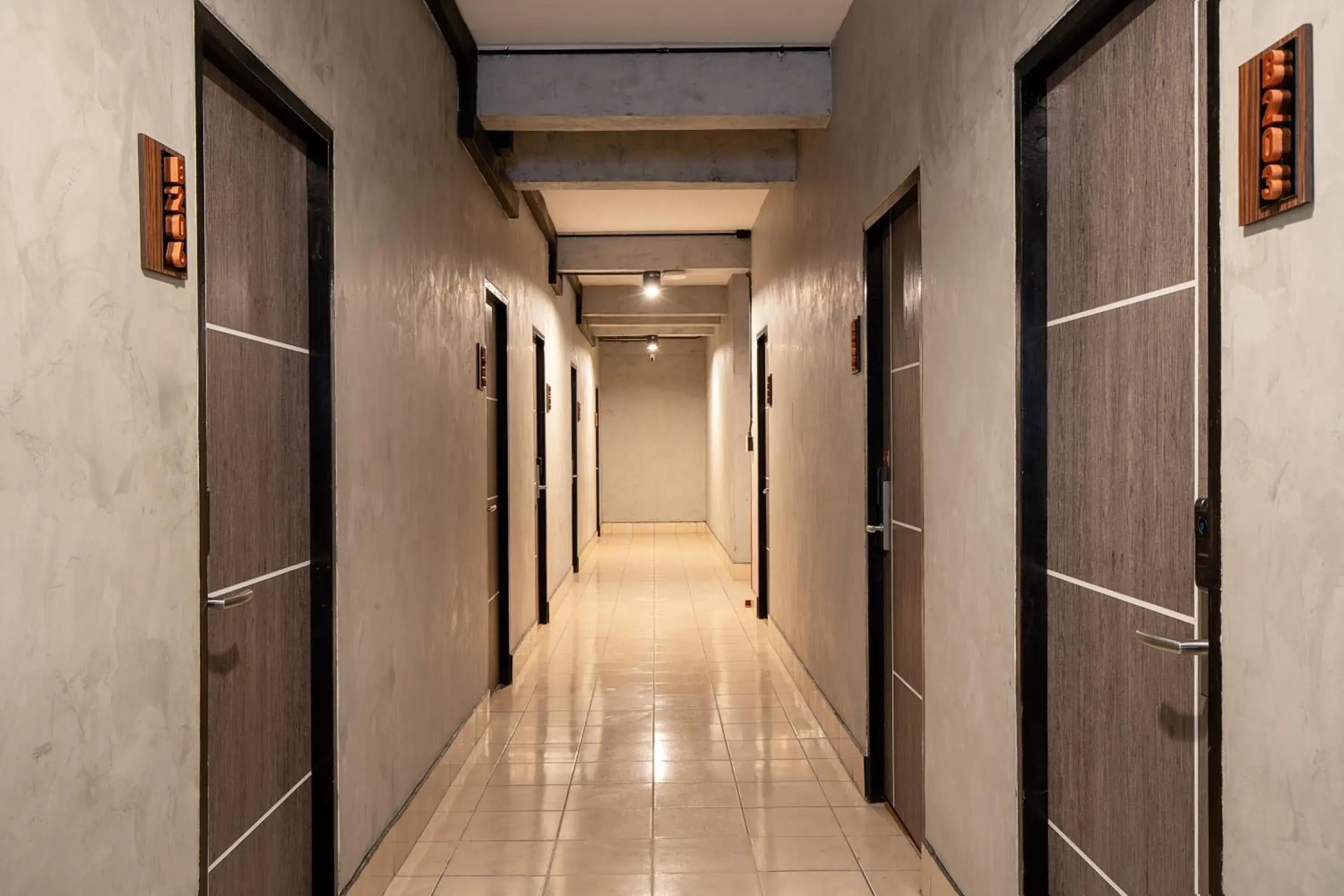 Property building in Buri Hostel Bangkok Property building in Buri Hostel Bangkok