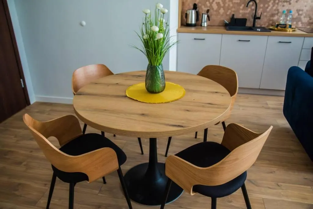 Kitchen or kitchenette in Miedziany by Rentoom