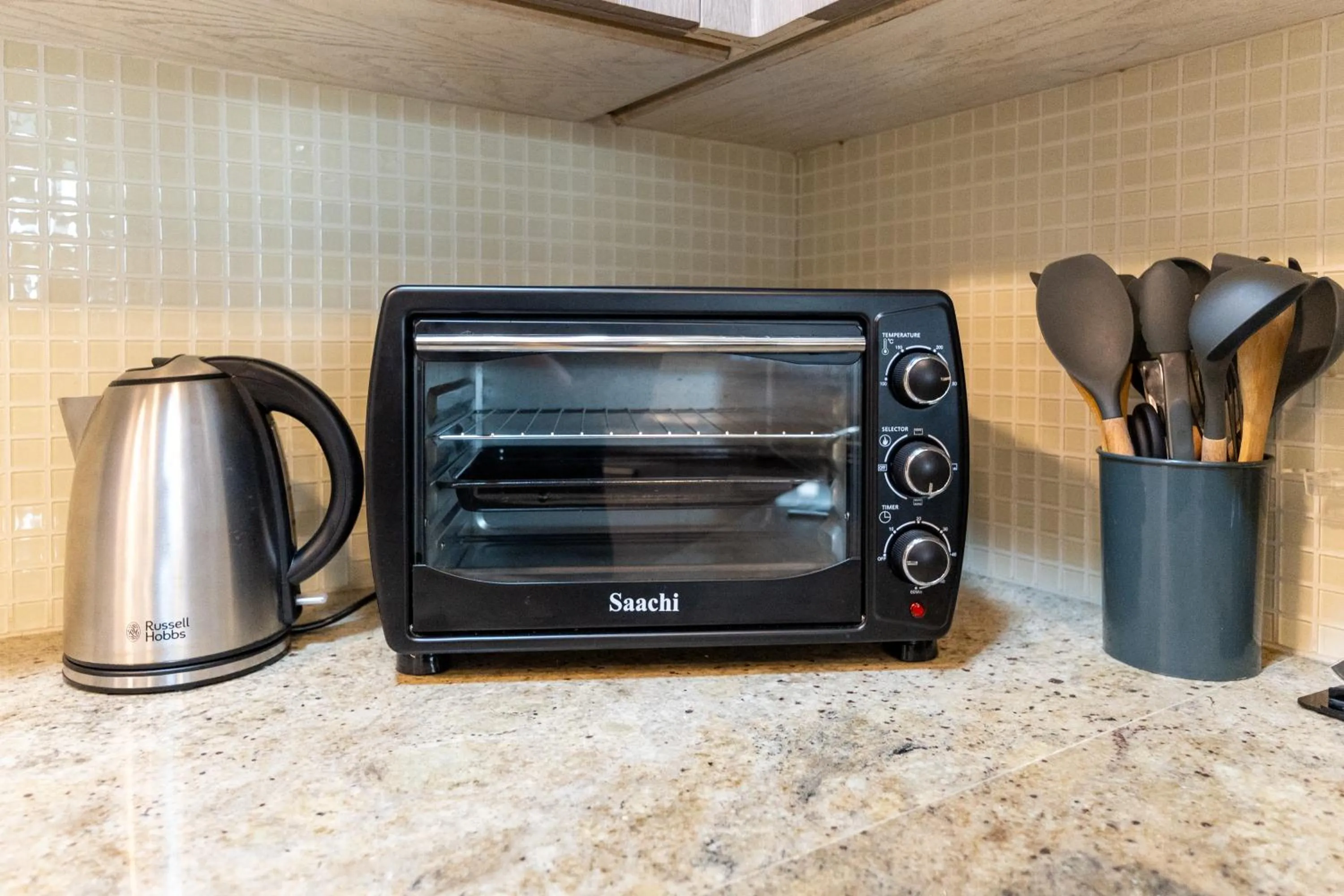 White Sage - Fountain View Stylish Apt With Spacious Terrace