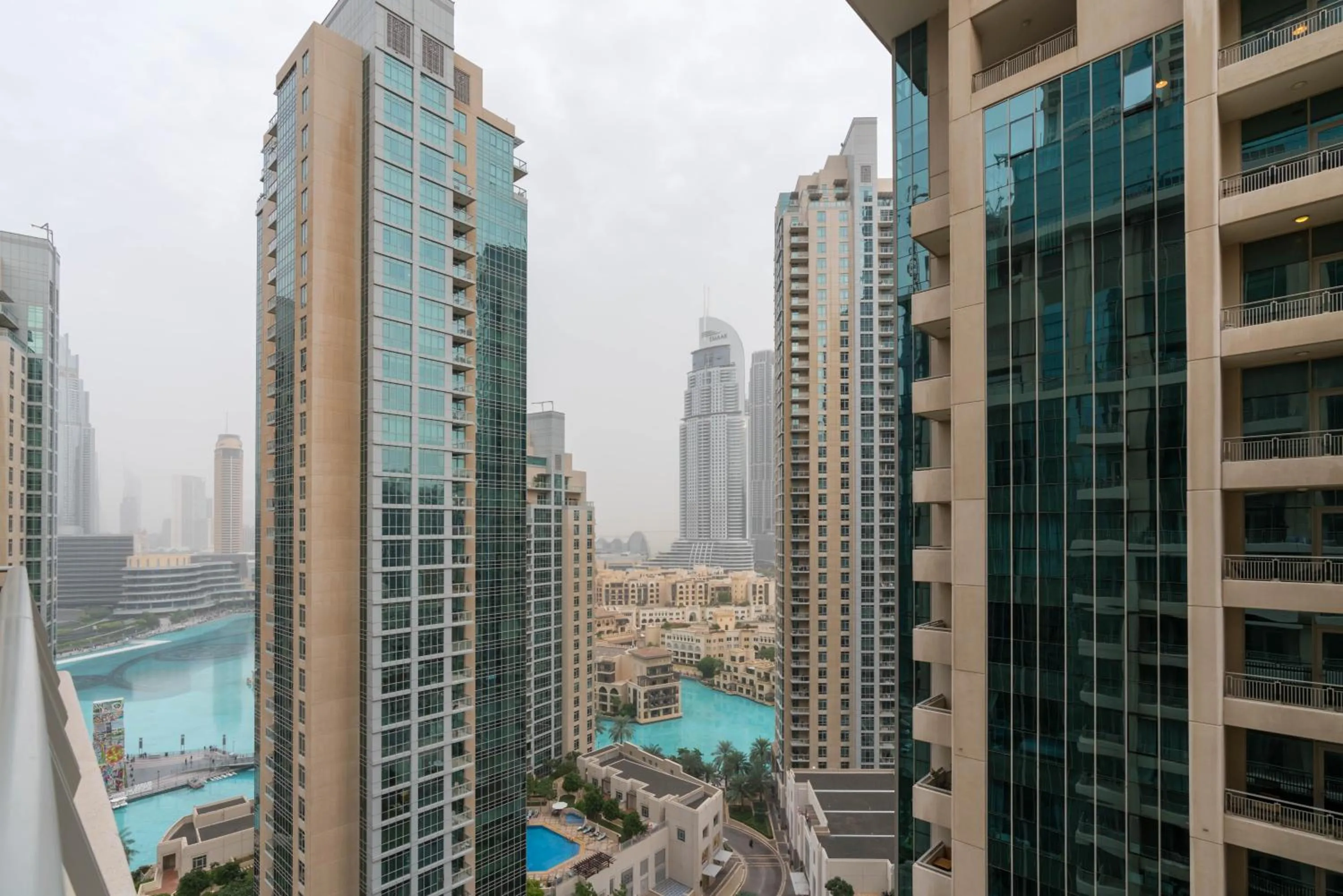 City view in White Sage - Fountain View Stylish Apt With Spacious Terrace