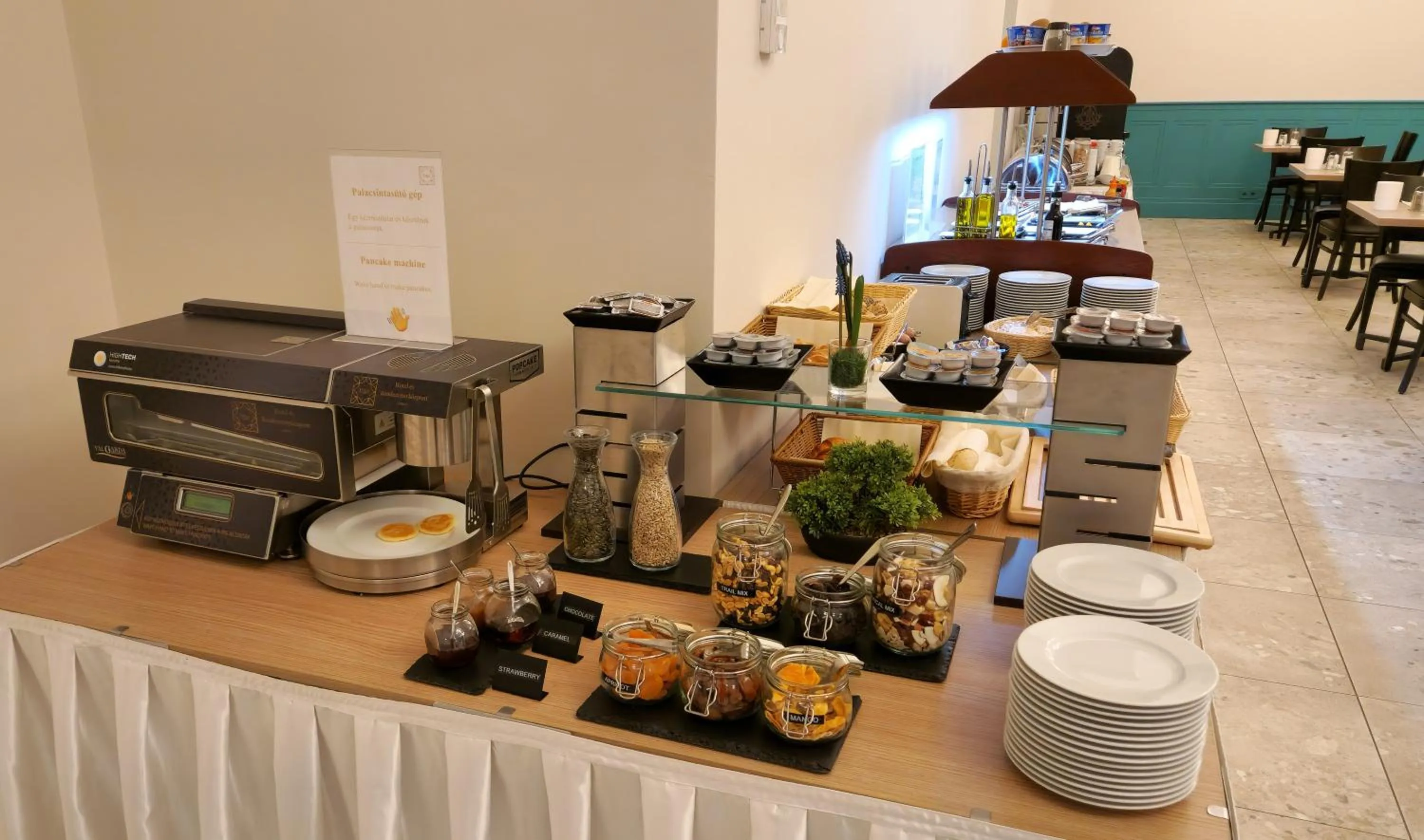 Buffet breakfast in D50 Hotel