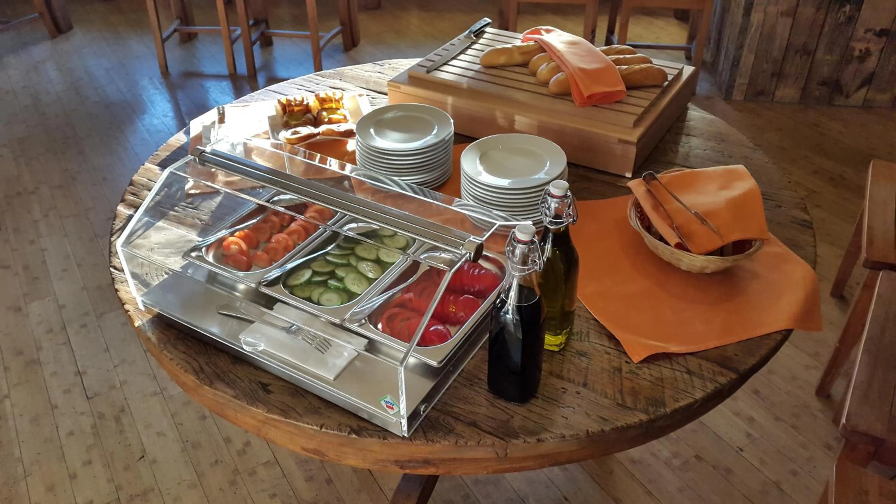 Breakfast in Villa St. Tropez