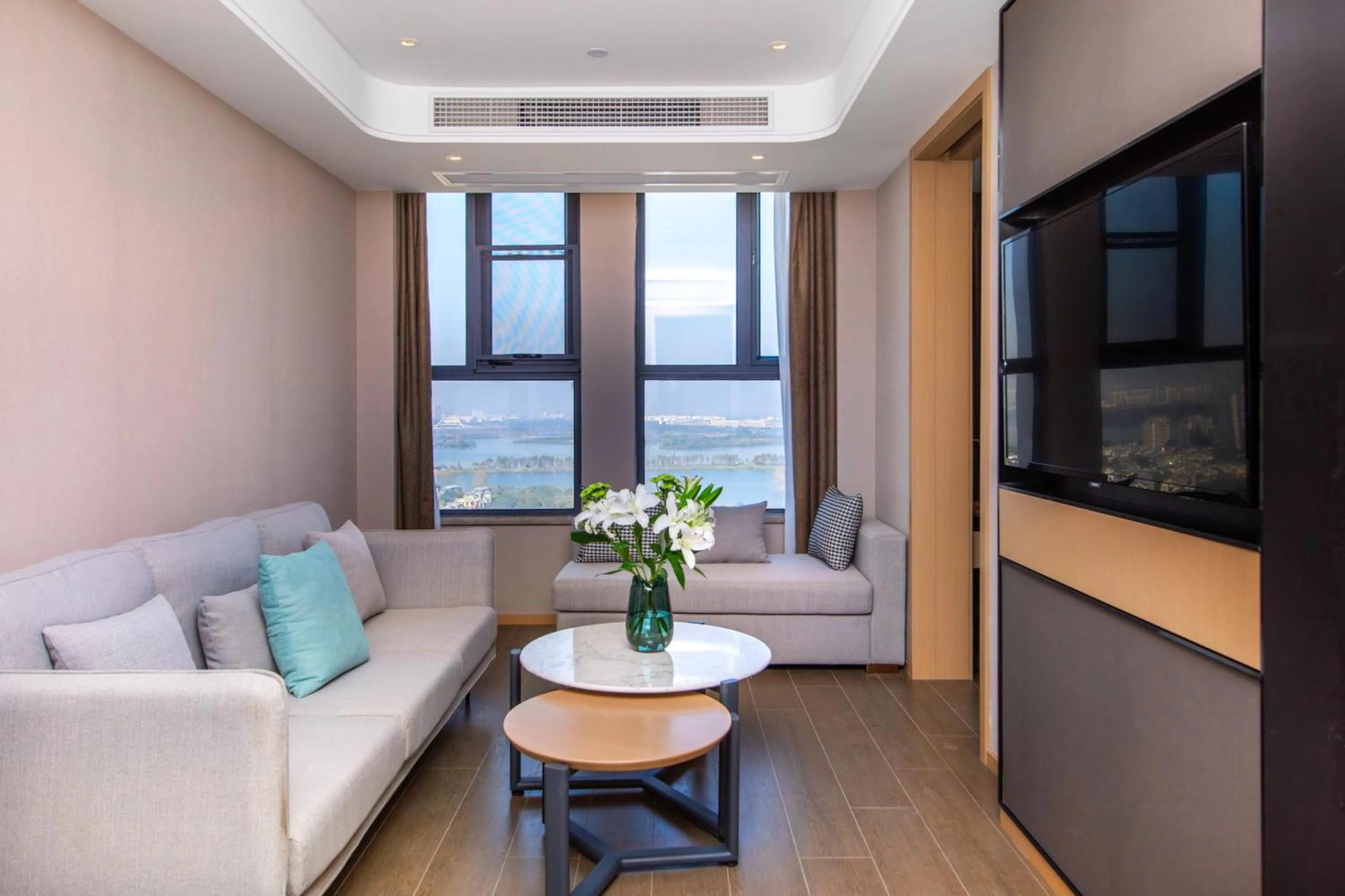 Atour Hotel Wuhan Jinyin Lake