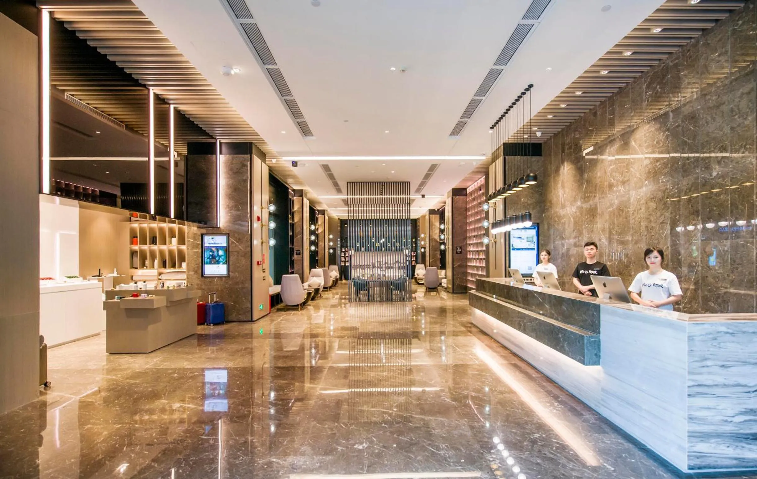 Lobby or reception in Atour Hotel Guangzhou Huadu Financial Center