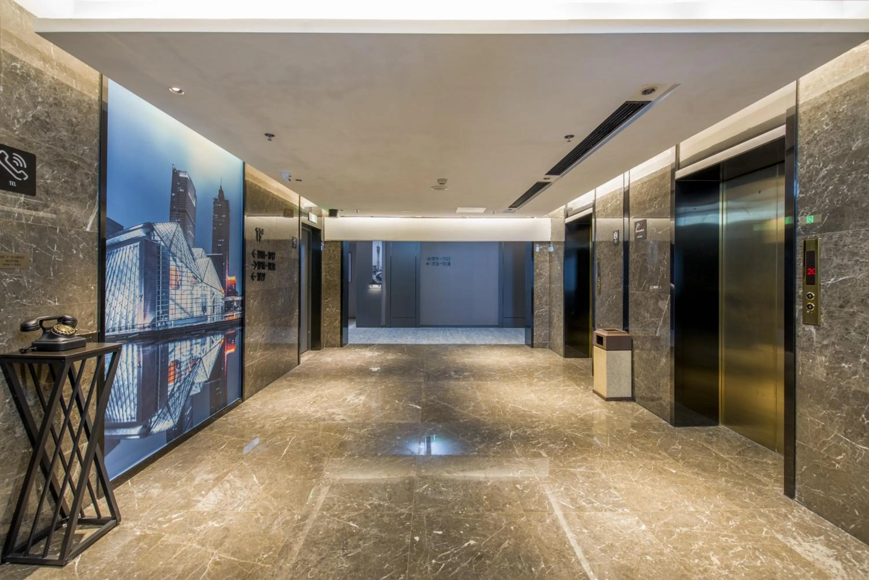 elevator in Atour Hotel Guangzhou Huadu Financial Center