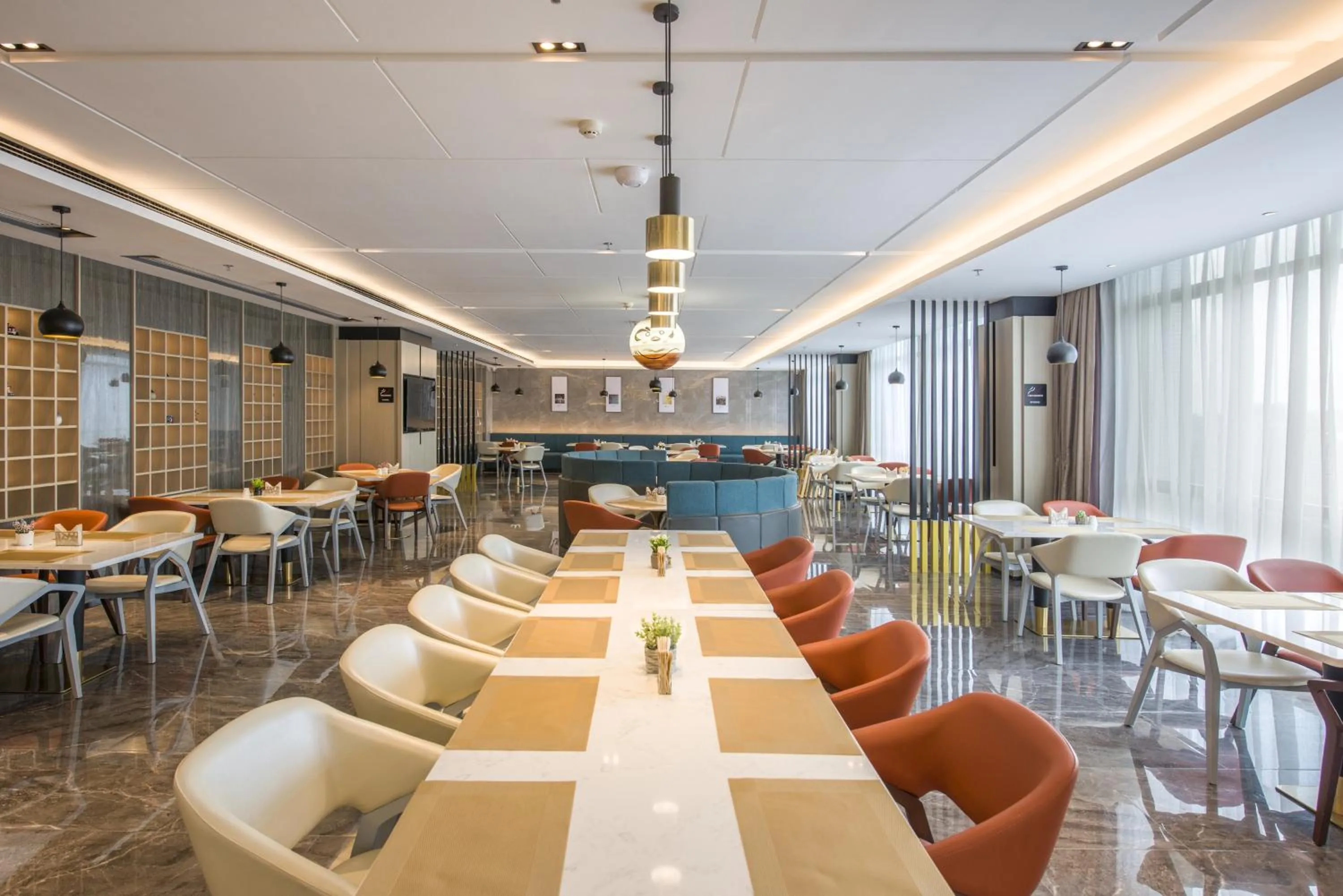 Restaurant/places to eat in Atour Hotel Guangzhou Huadu Financial Center