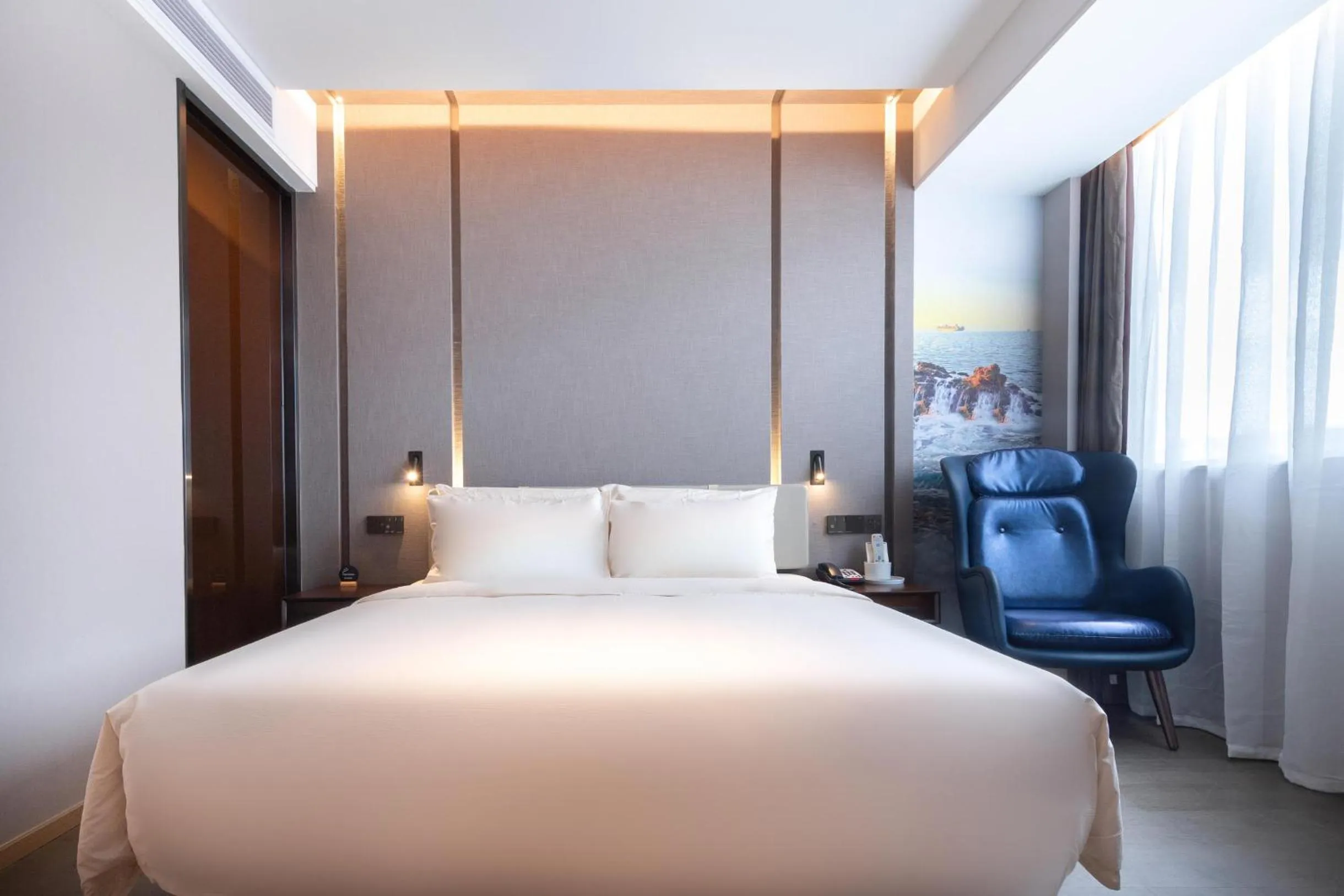 Bed in Atour Hotel Shenzhen Huaqiang North