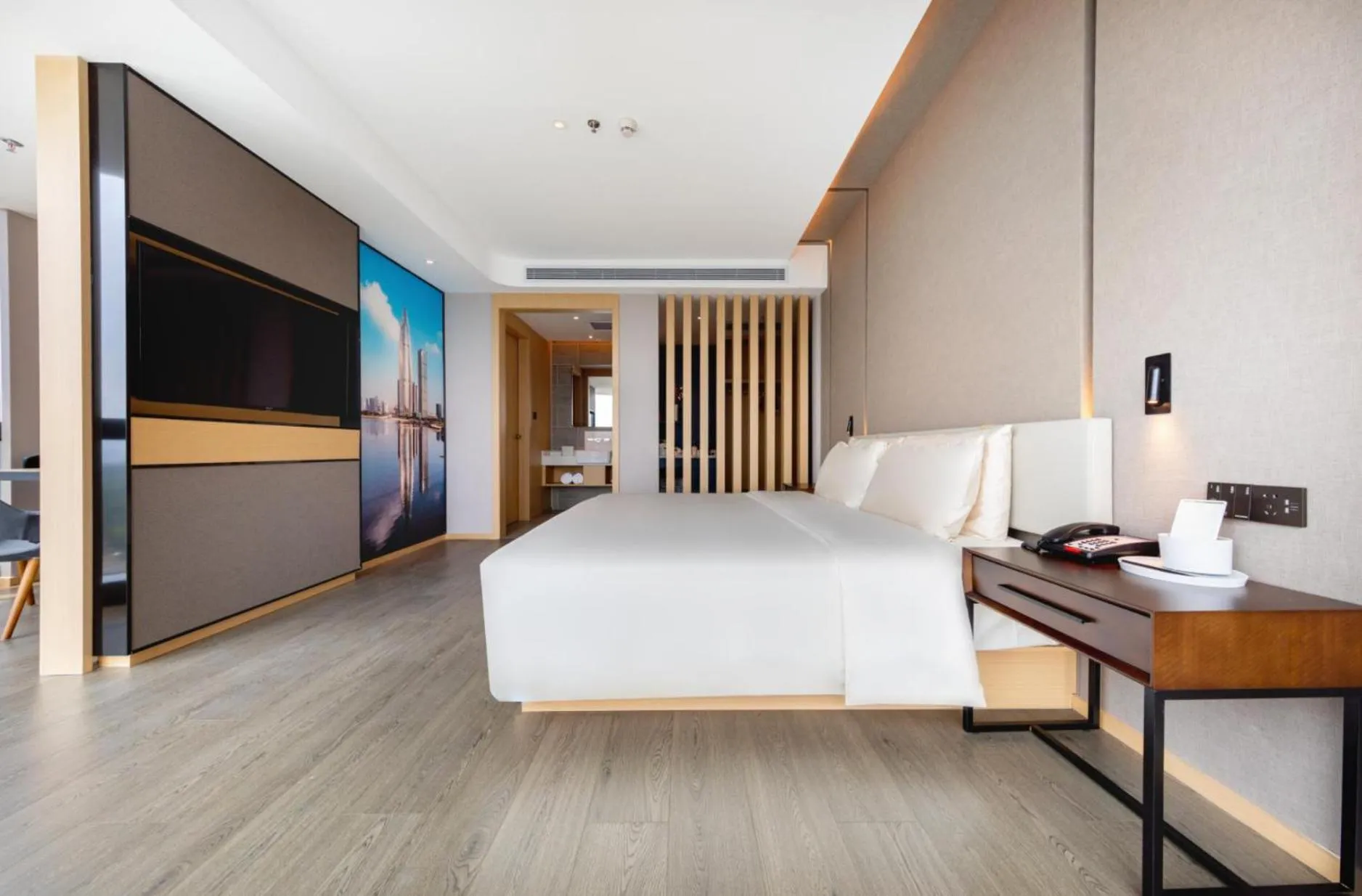 Photo of the whole room, Bed in Atour S Shenzhen Nanshan