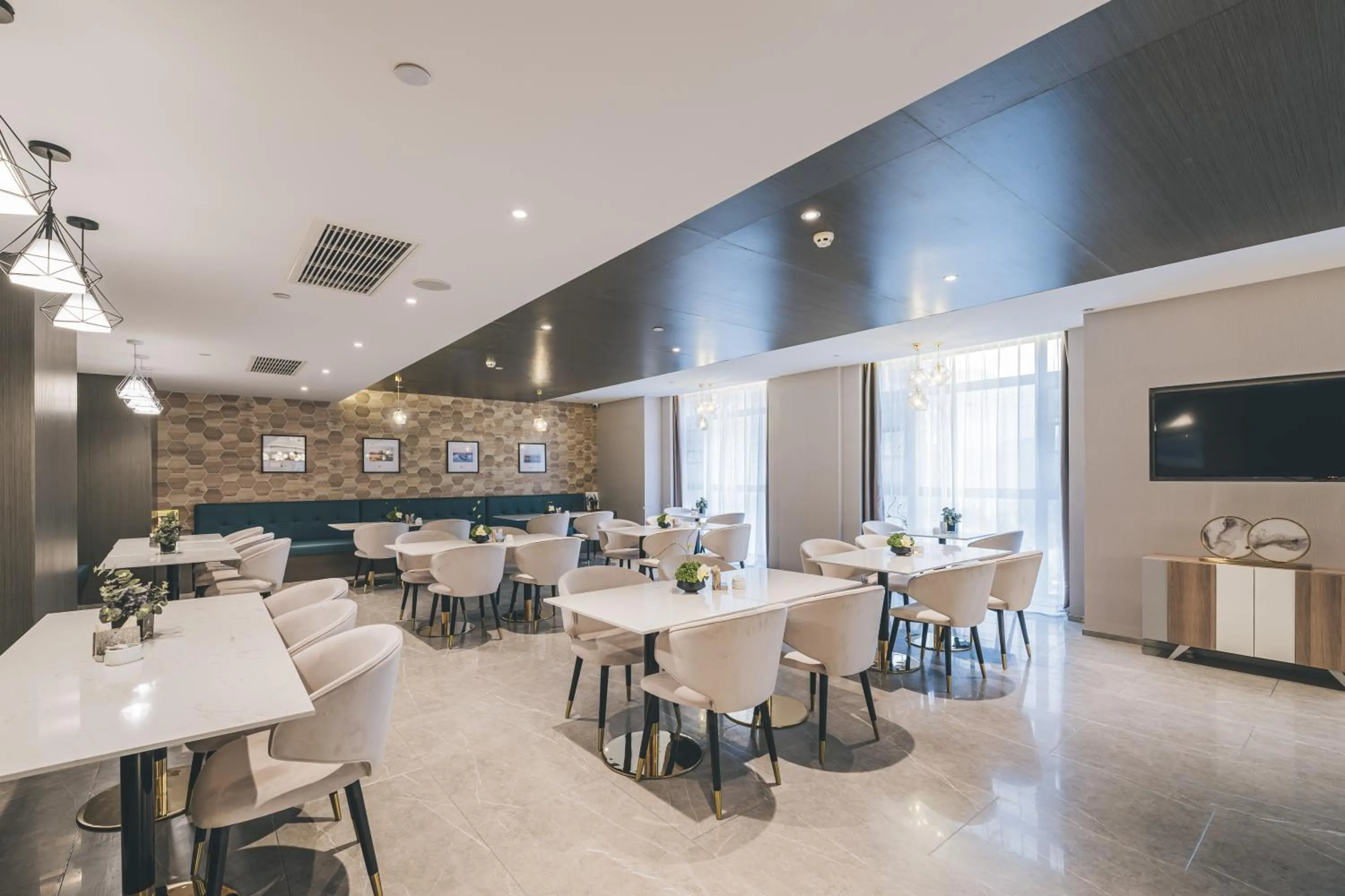 Breakfast in Atour Hotel Chongqiang Jiangbei Airport