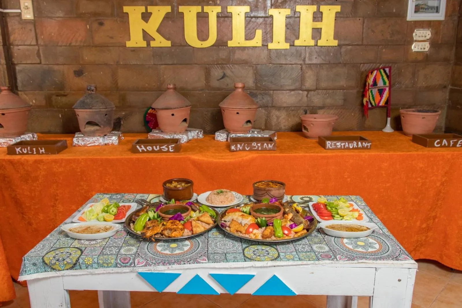 Food and drinks in Nubian Kulih house