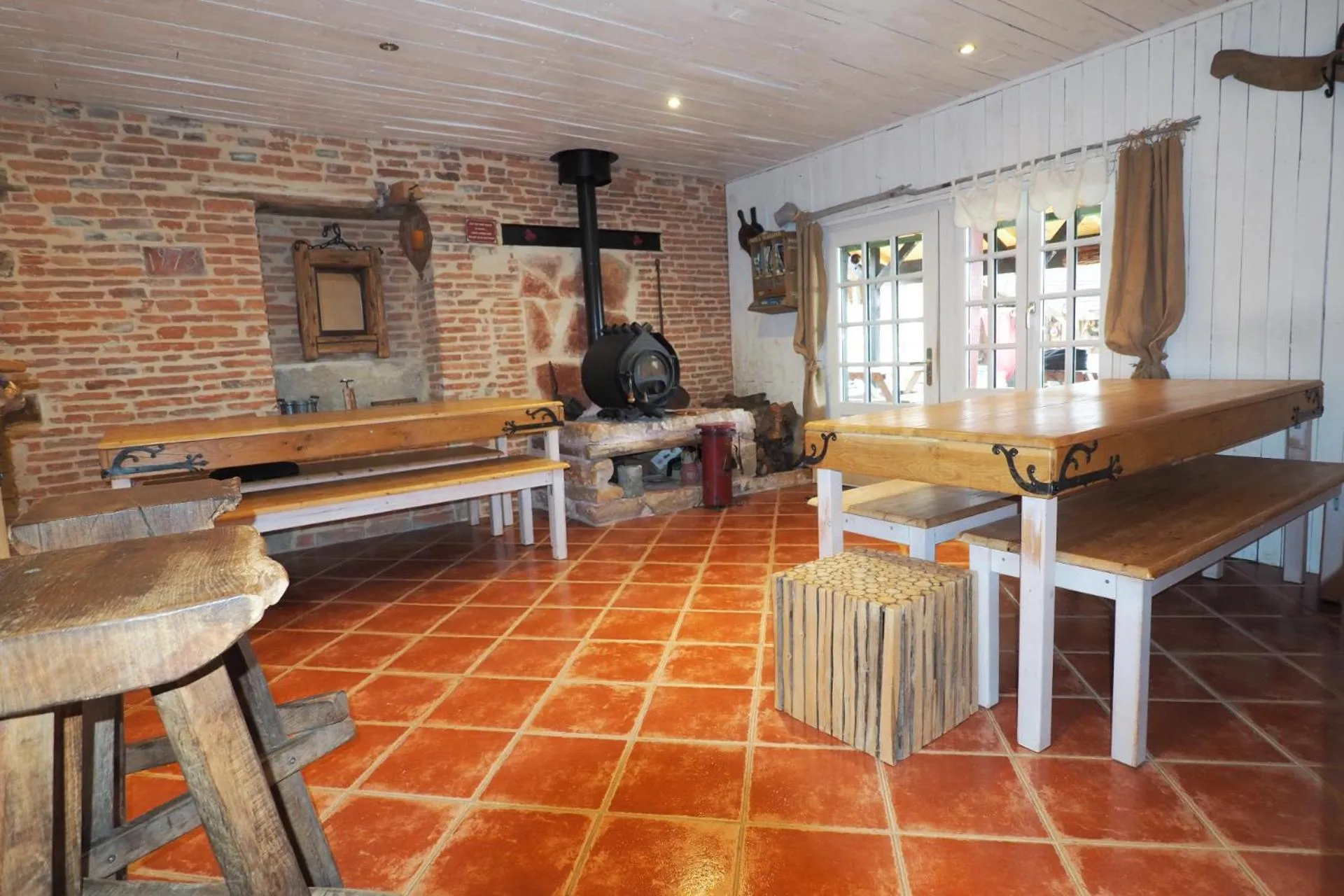 Property building in LE DOMAINE DU SENS