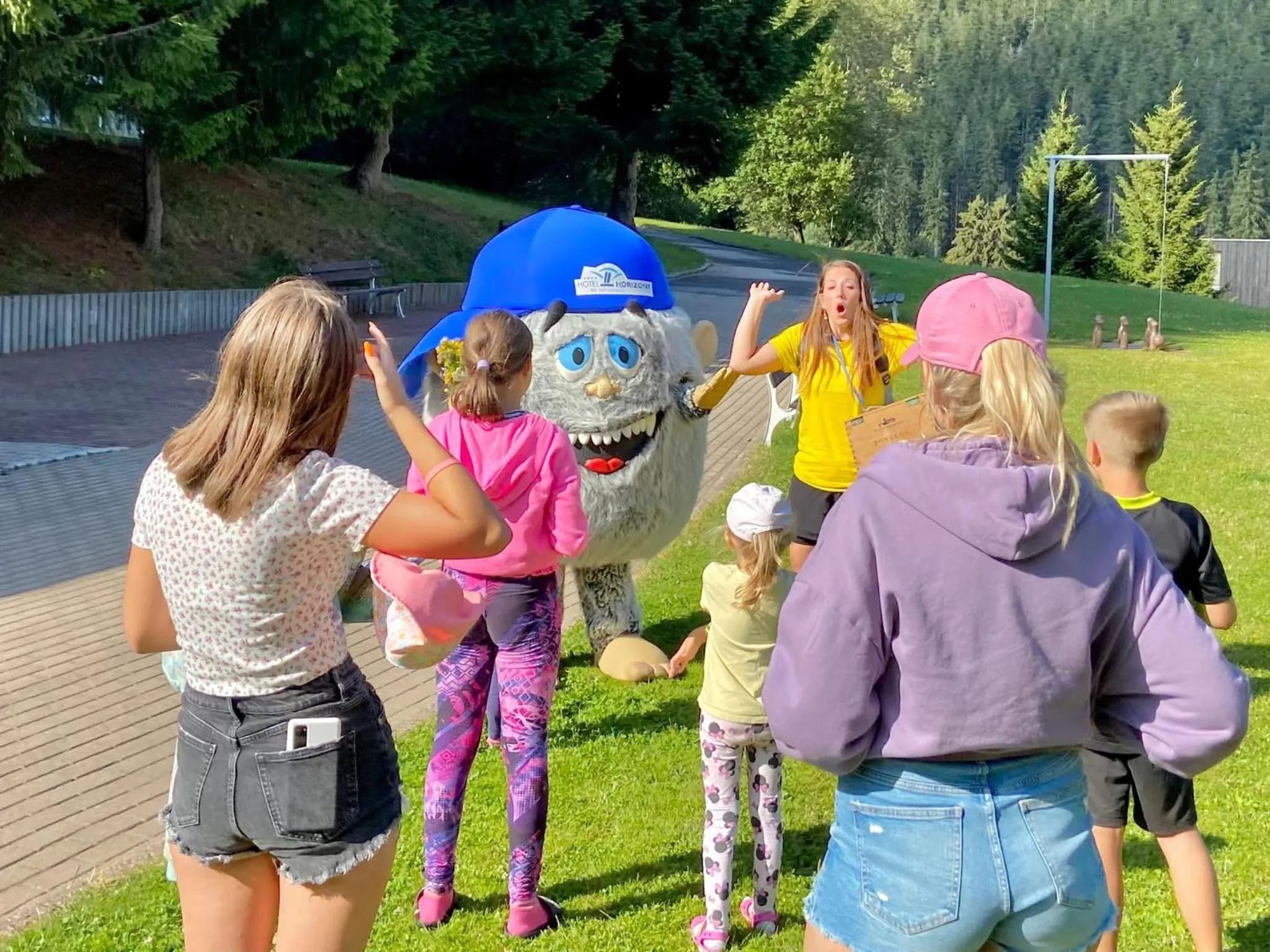 children in Hotel Horizont