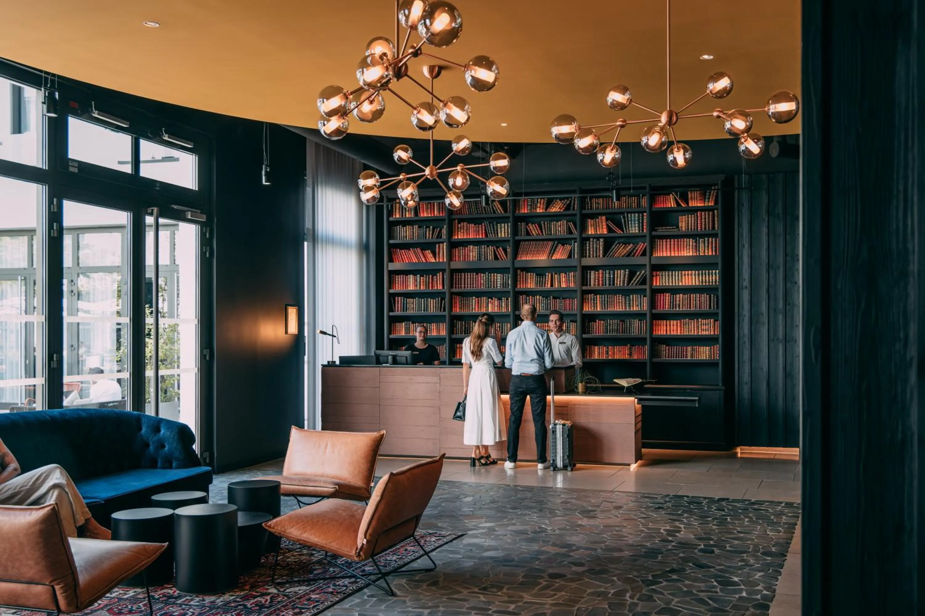 Lobby or reception in Hôtel LÉONOR the place to live