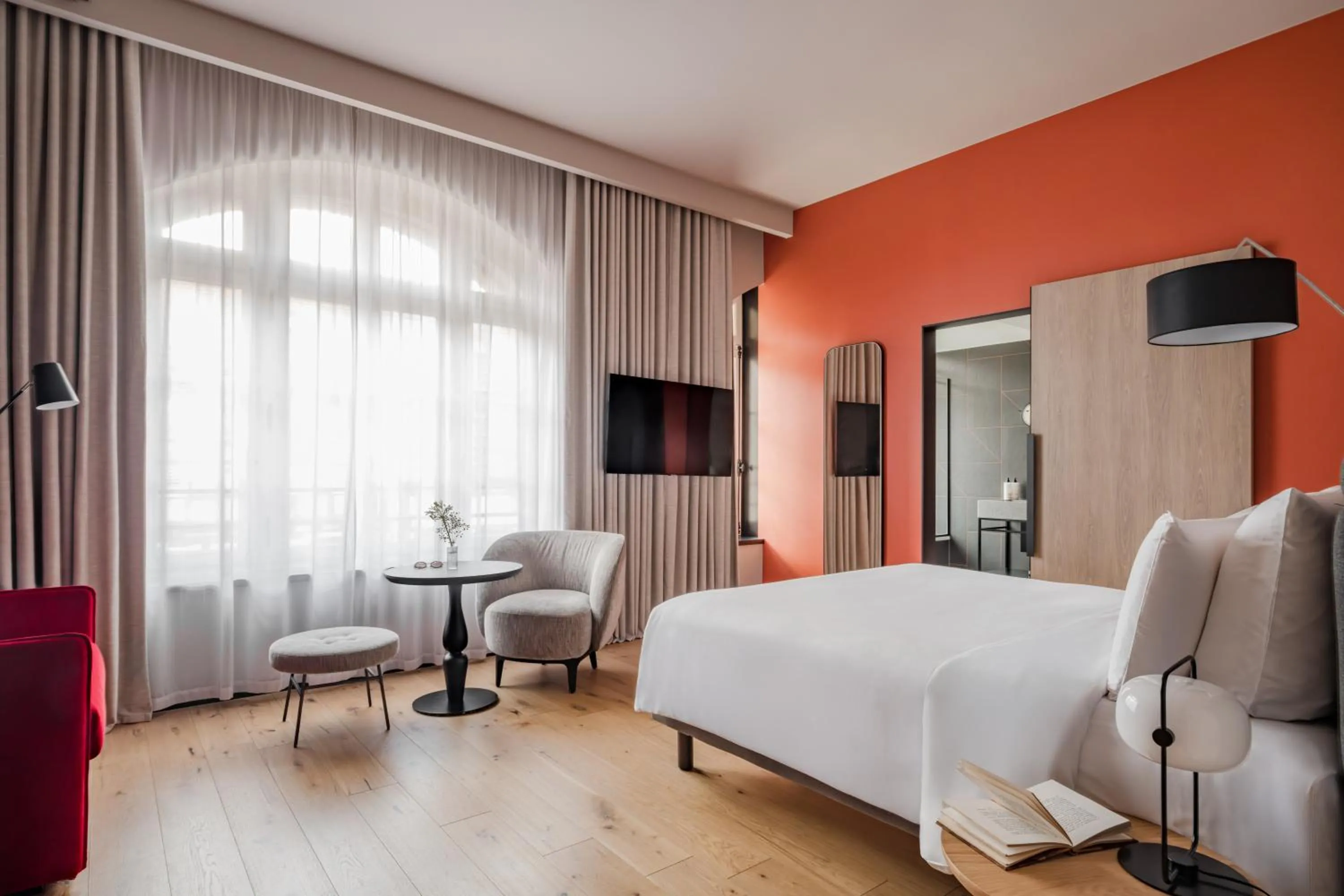 Bedroom, Bed in Hôtel LÉONOR the place to live