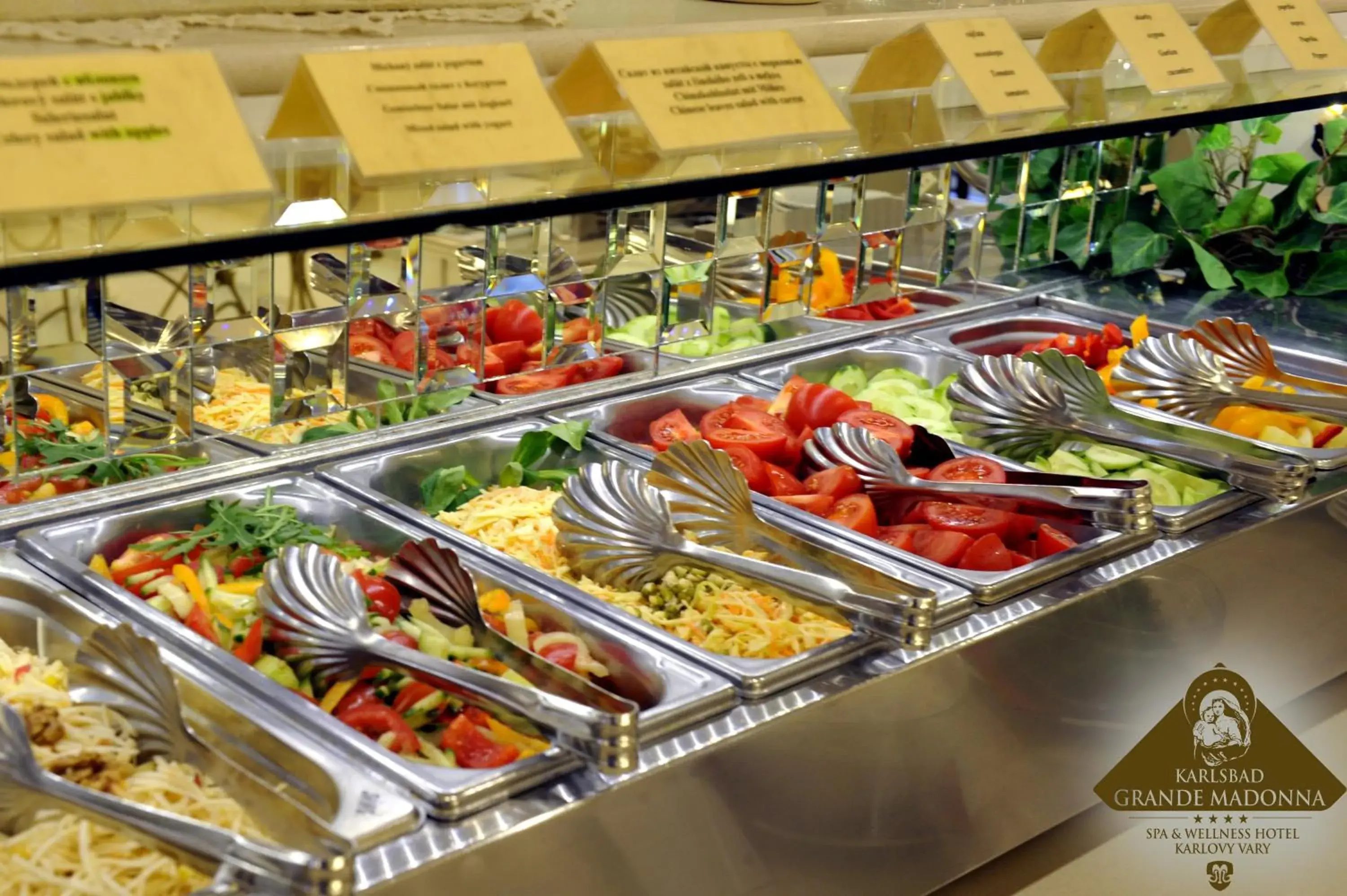 Restaurant/places to eat in Karlsbad Grande Madonna Restaurant/places to eat in Karlsbad Grande Madonna