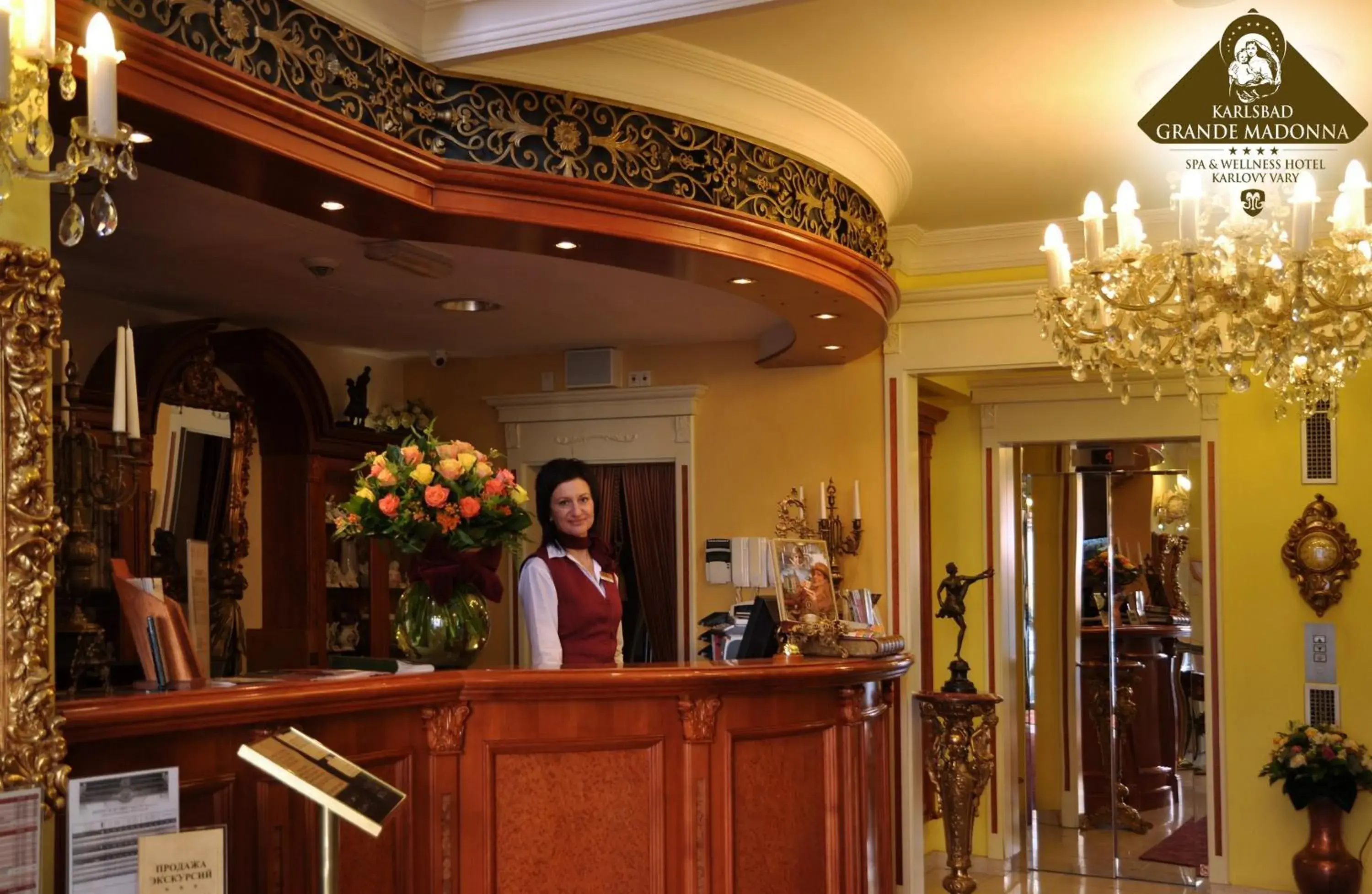 Lobby or reception in Karlsbad Grande Madonna Lobby or reception in Karlsbad Grande Madonna