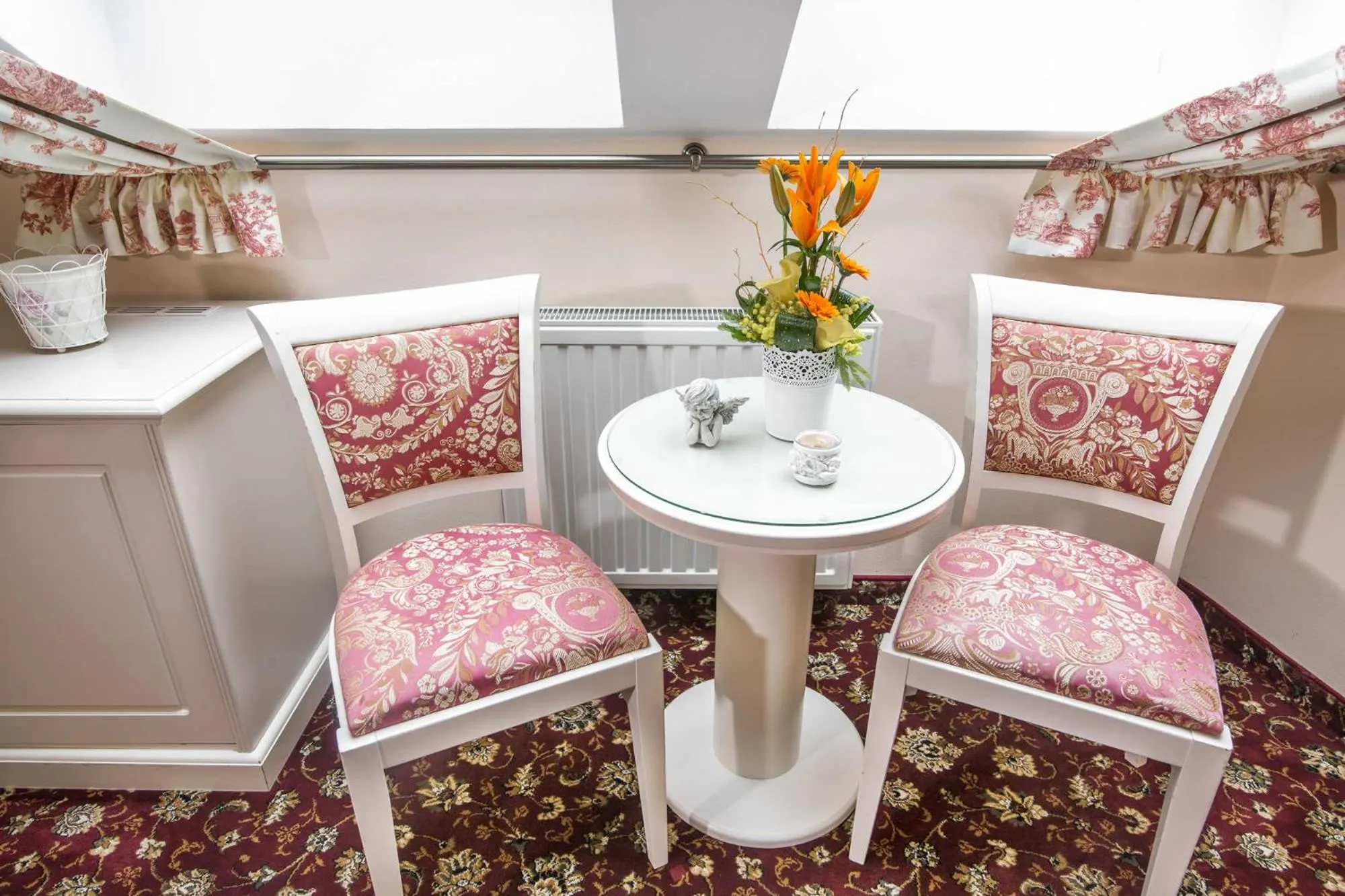 Seating area in Karlsbad Grande Madonna